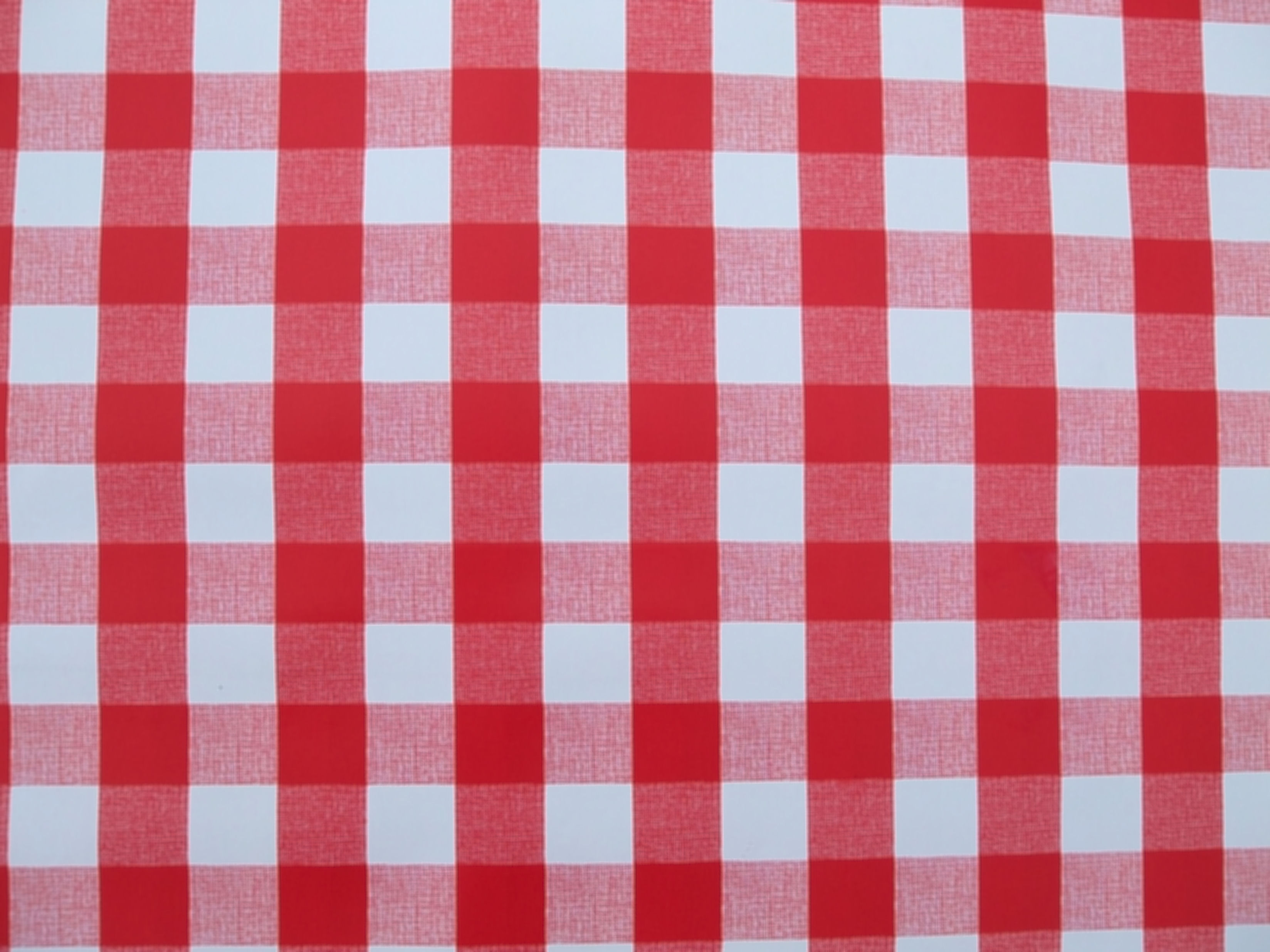 Red Gingham Tablecloth Round - Round Designs