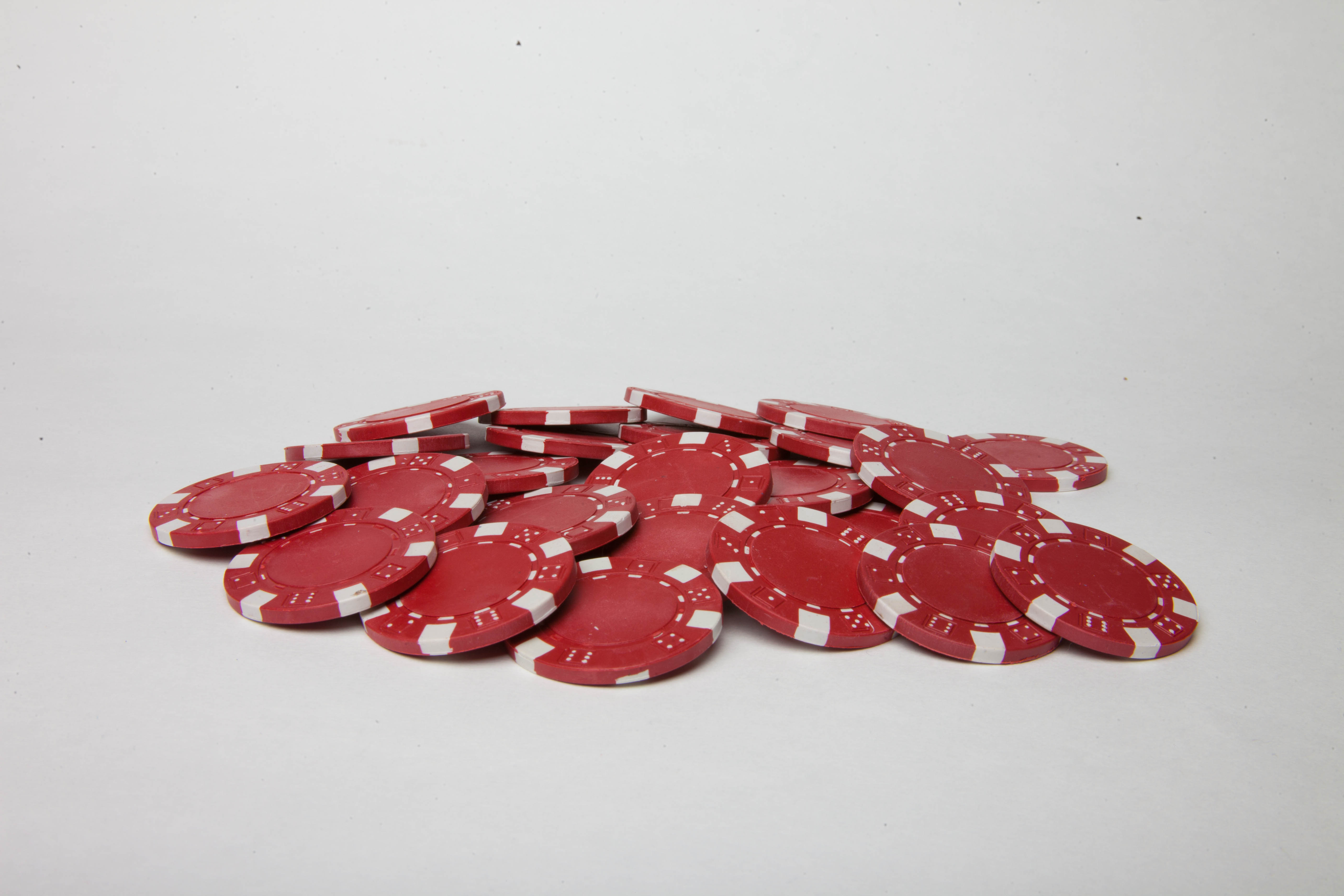 Red poker chips on white background, Addiction, Bet, Chips, Gamble, HQ Photo