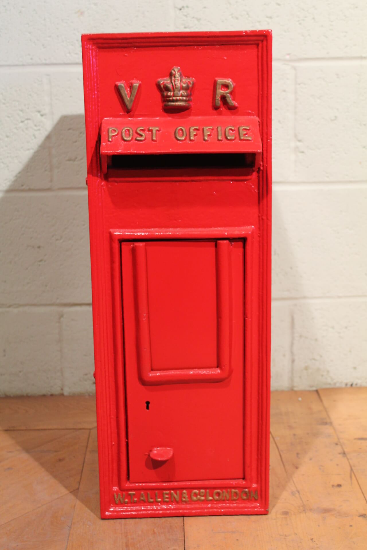 Antique British Royal Mail Queen Victoria Red Post Box - Warwick ...