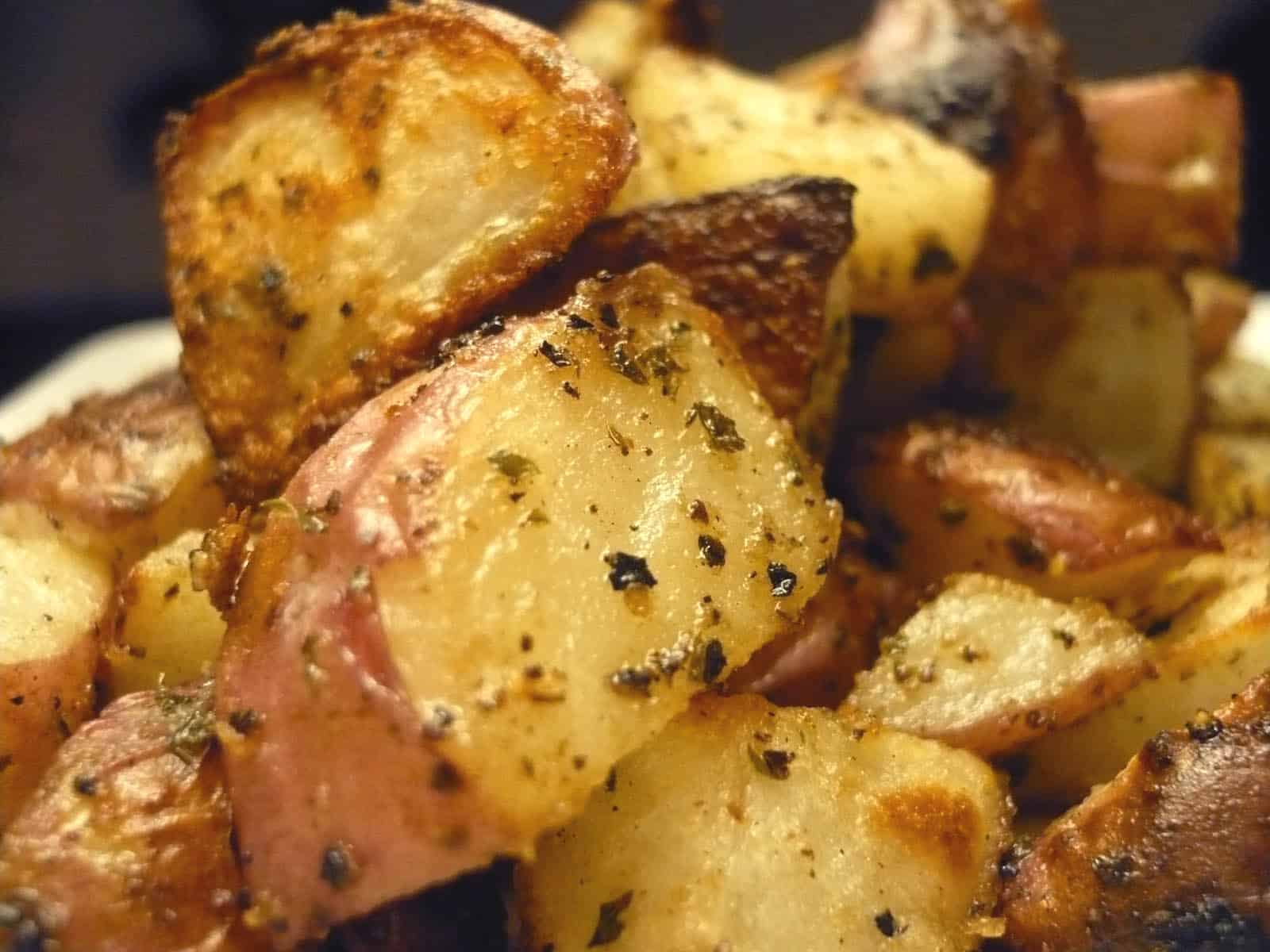 Ranch Roasted Red Potatoes Recipe - 2 Points - LaaLoosh
