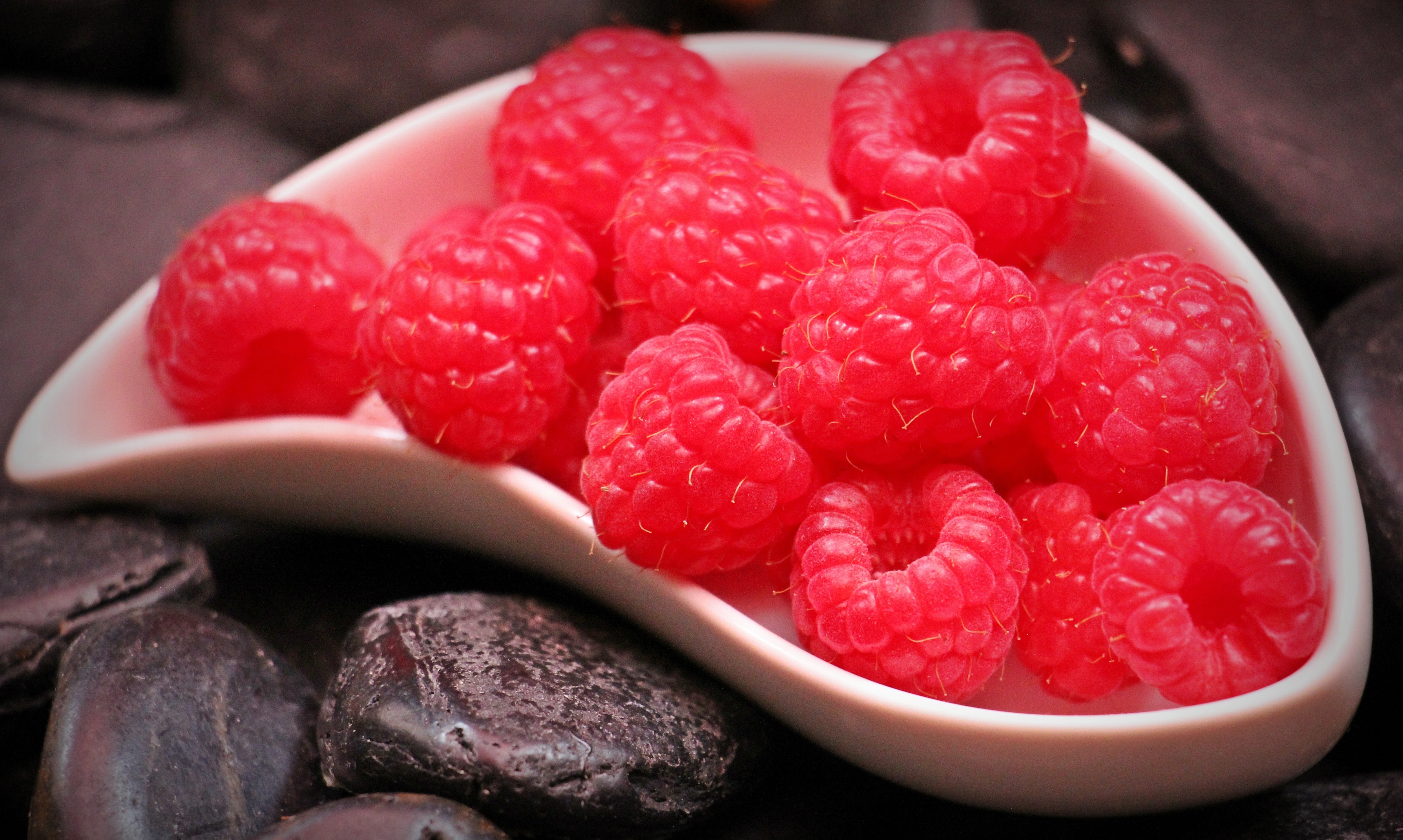 Red Raspberry Fruit on White Ceramic Tray, Berry, Plate, Tasty, Sweet, HQ Photo