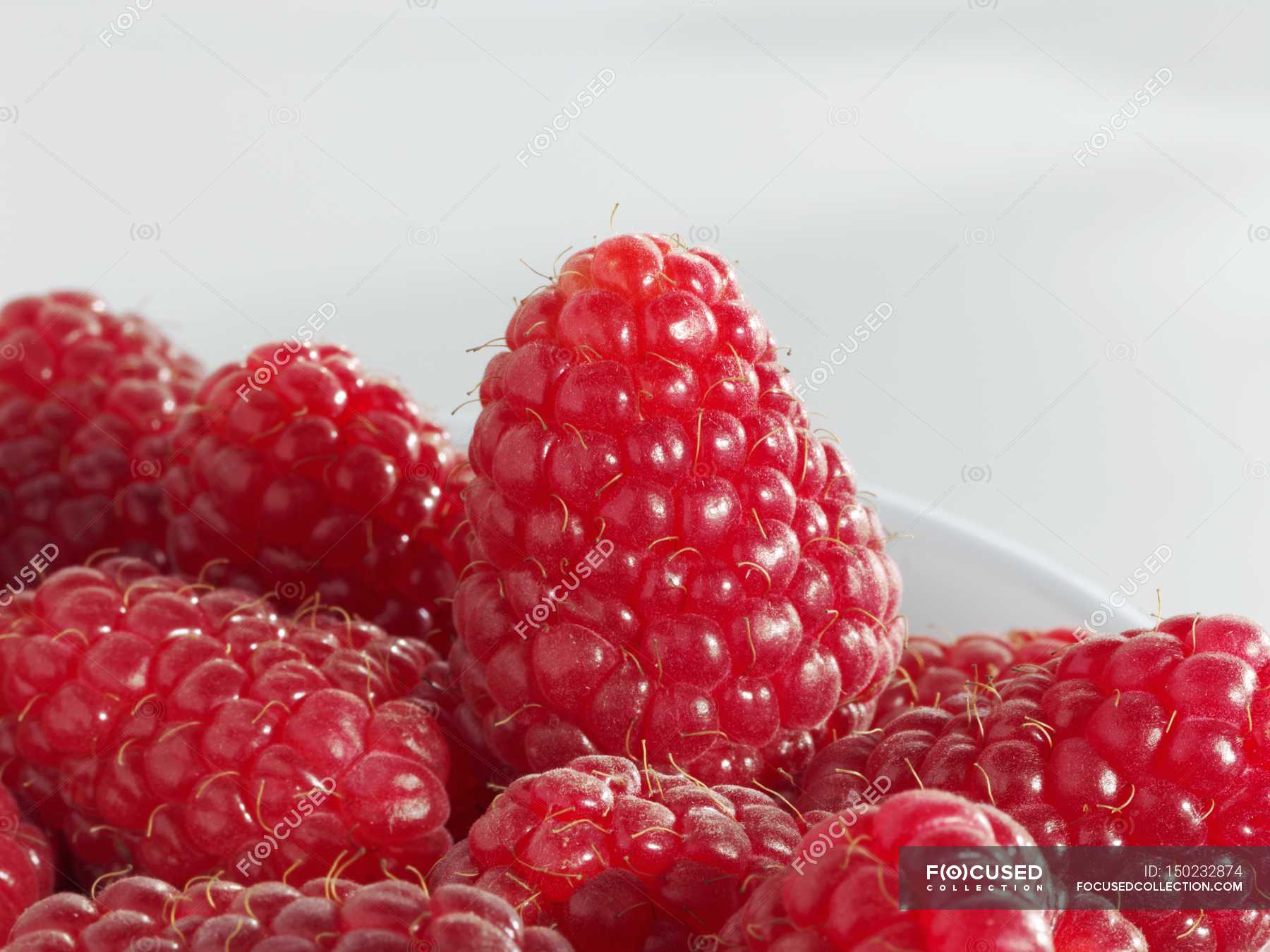 Several ripe raspberries — Stock Photo | #150232874