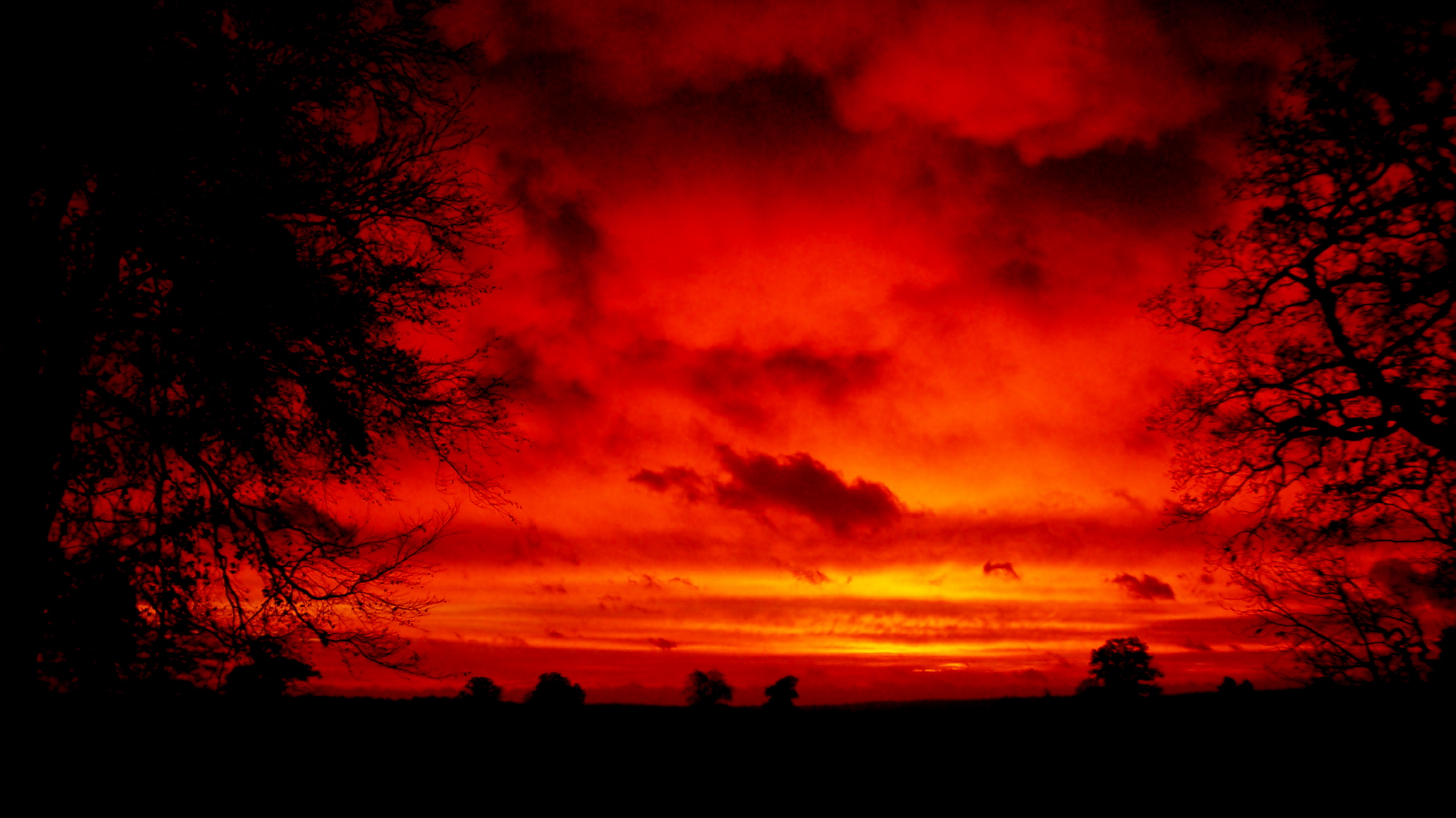 Image - Red-sky-at-night.jpg | Colorful skies of the Heavens Wiki ...