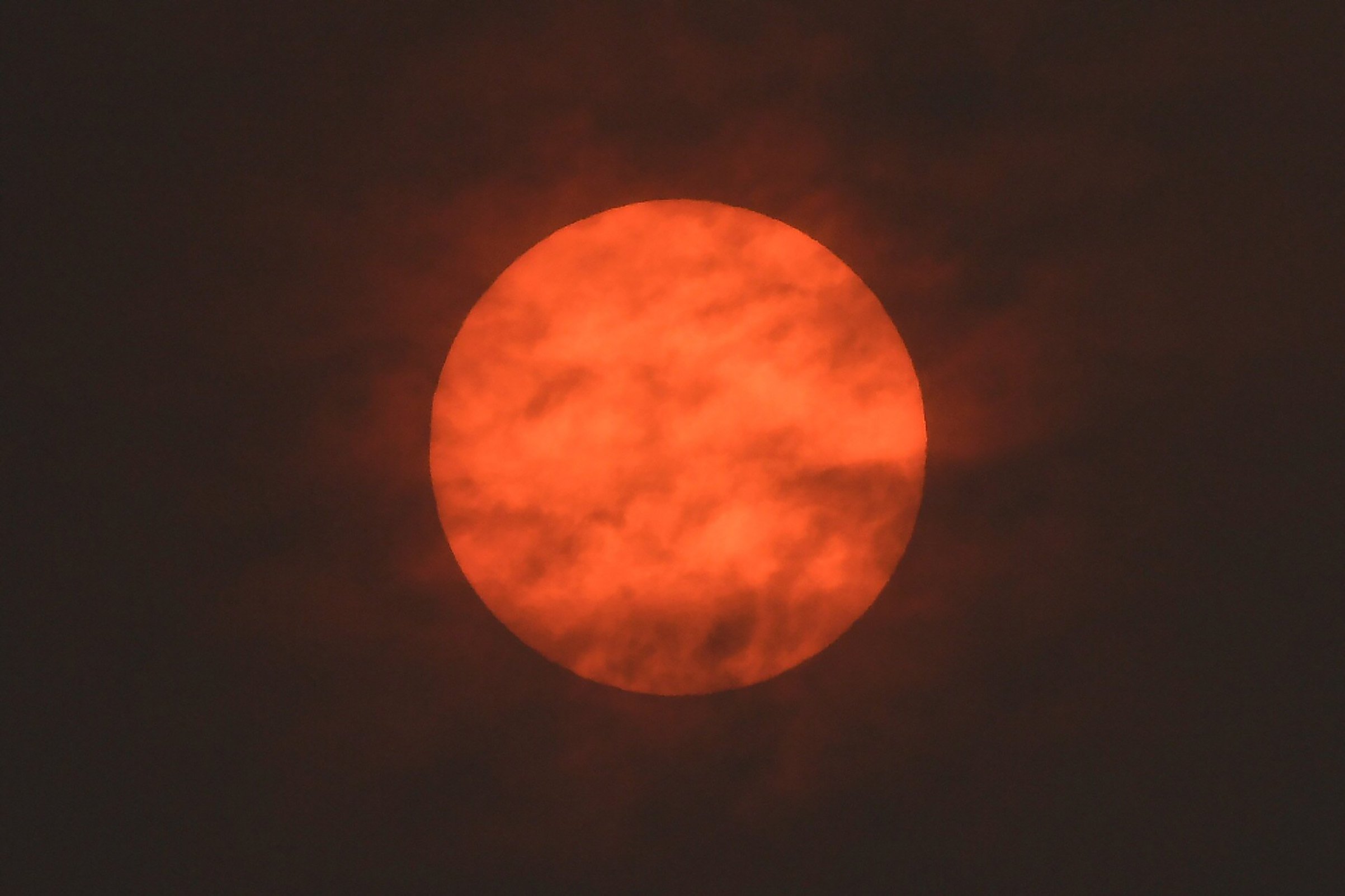 Red Sun: Why is the Sun Red in the U.K. Right Now? | Time