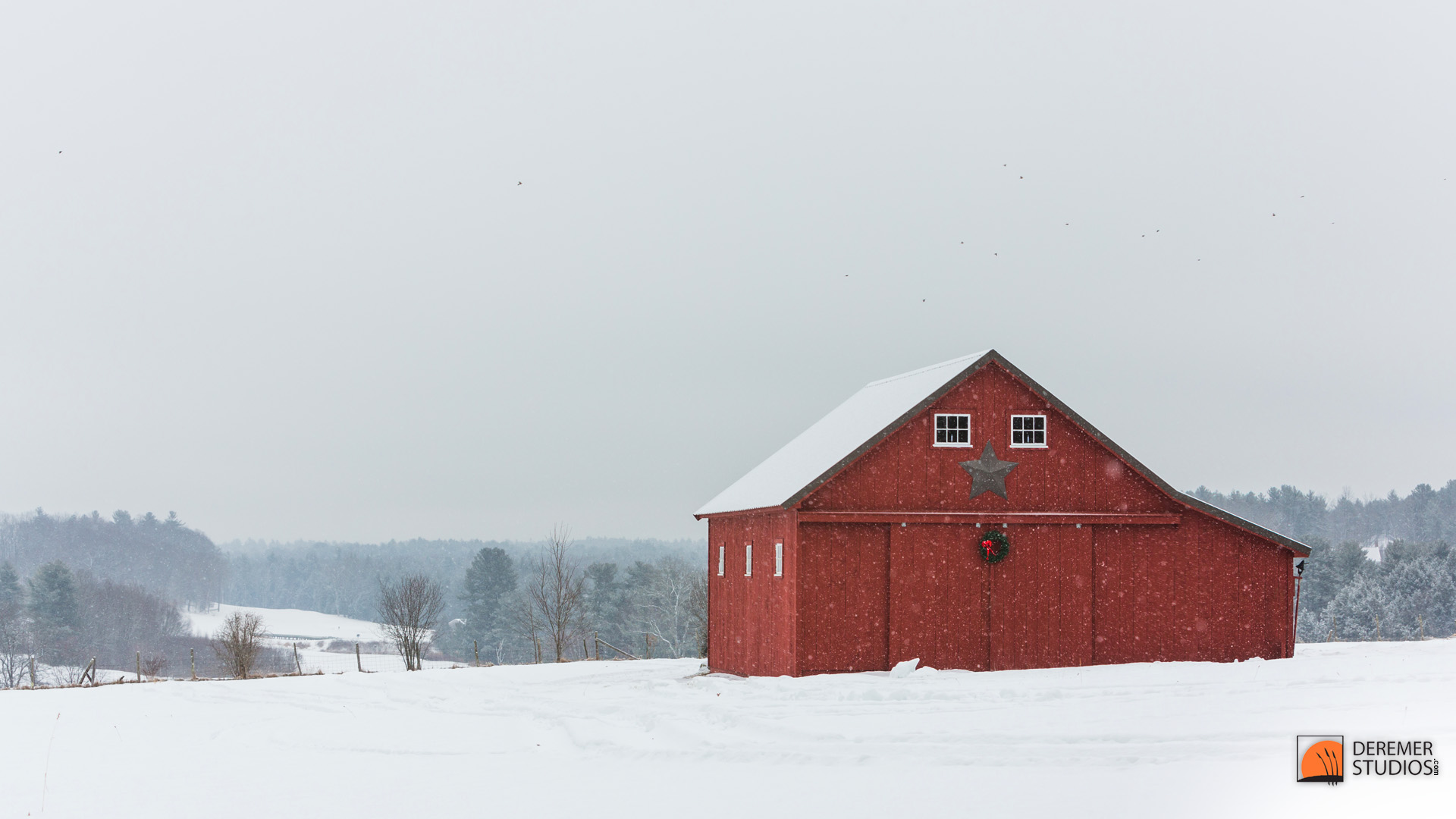 2013 12 Fine NH Winter 09 – Red Barn in Light Snow « Deremer Studios