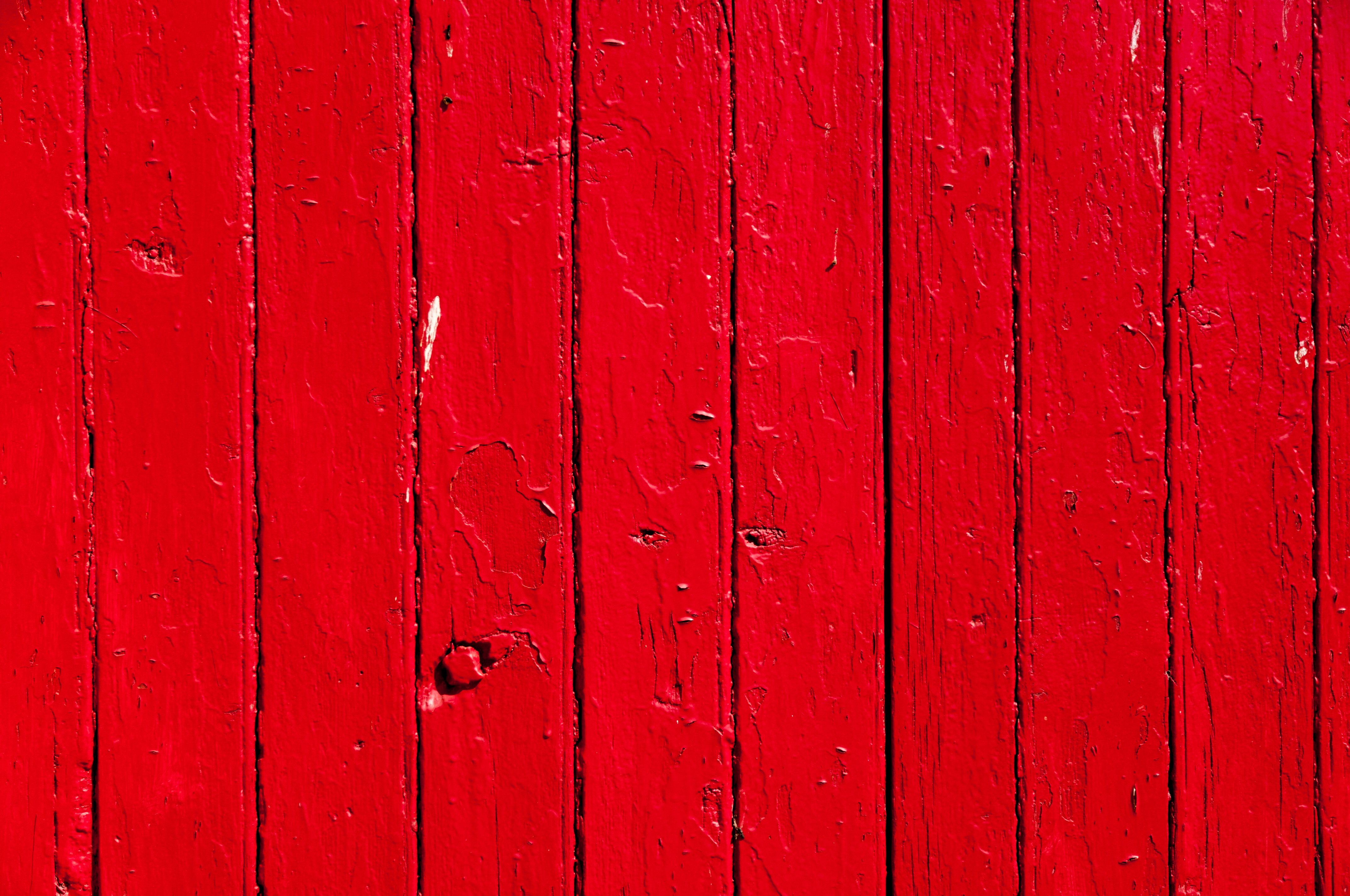 Red wood texture photo