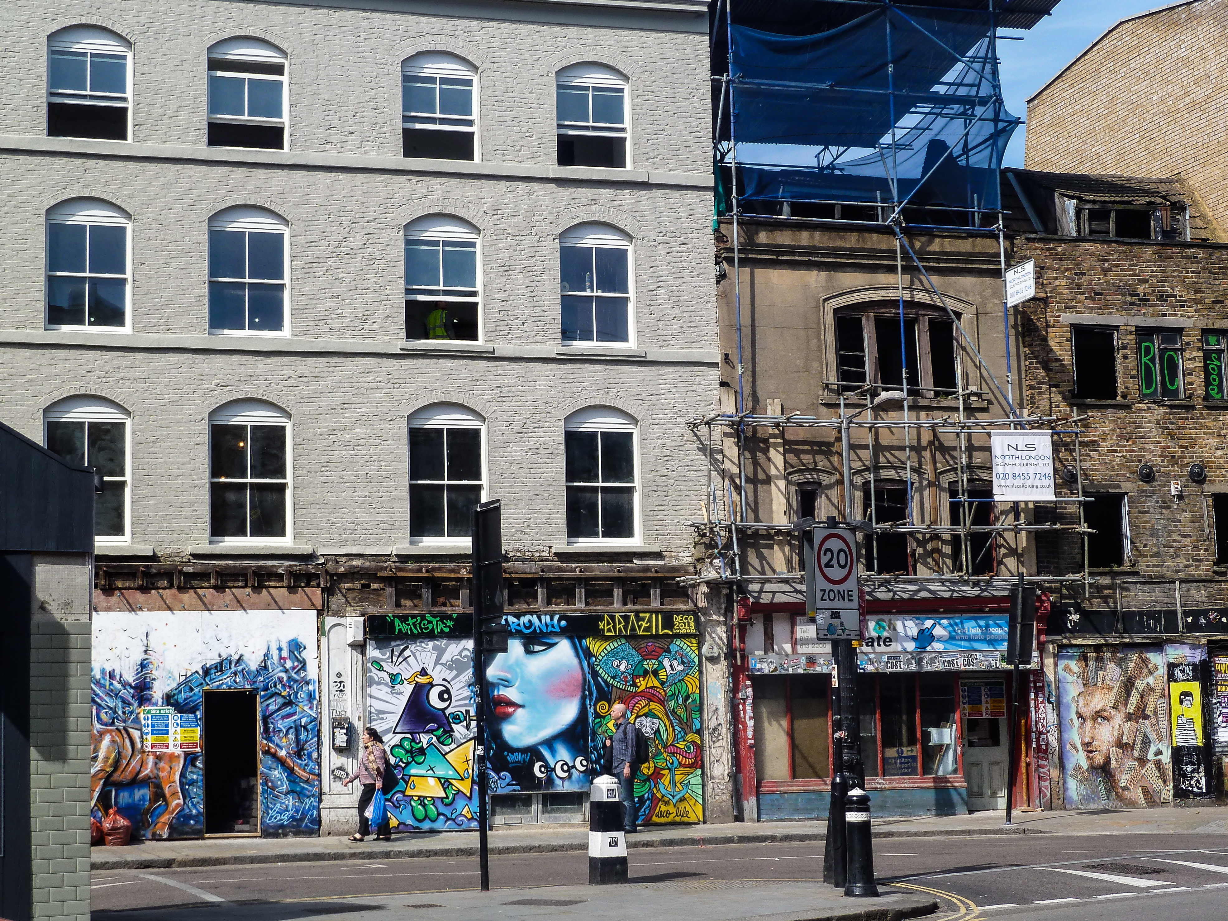 Redchurch Street – A storytelling photograph | Terraces, Tenements ...