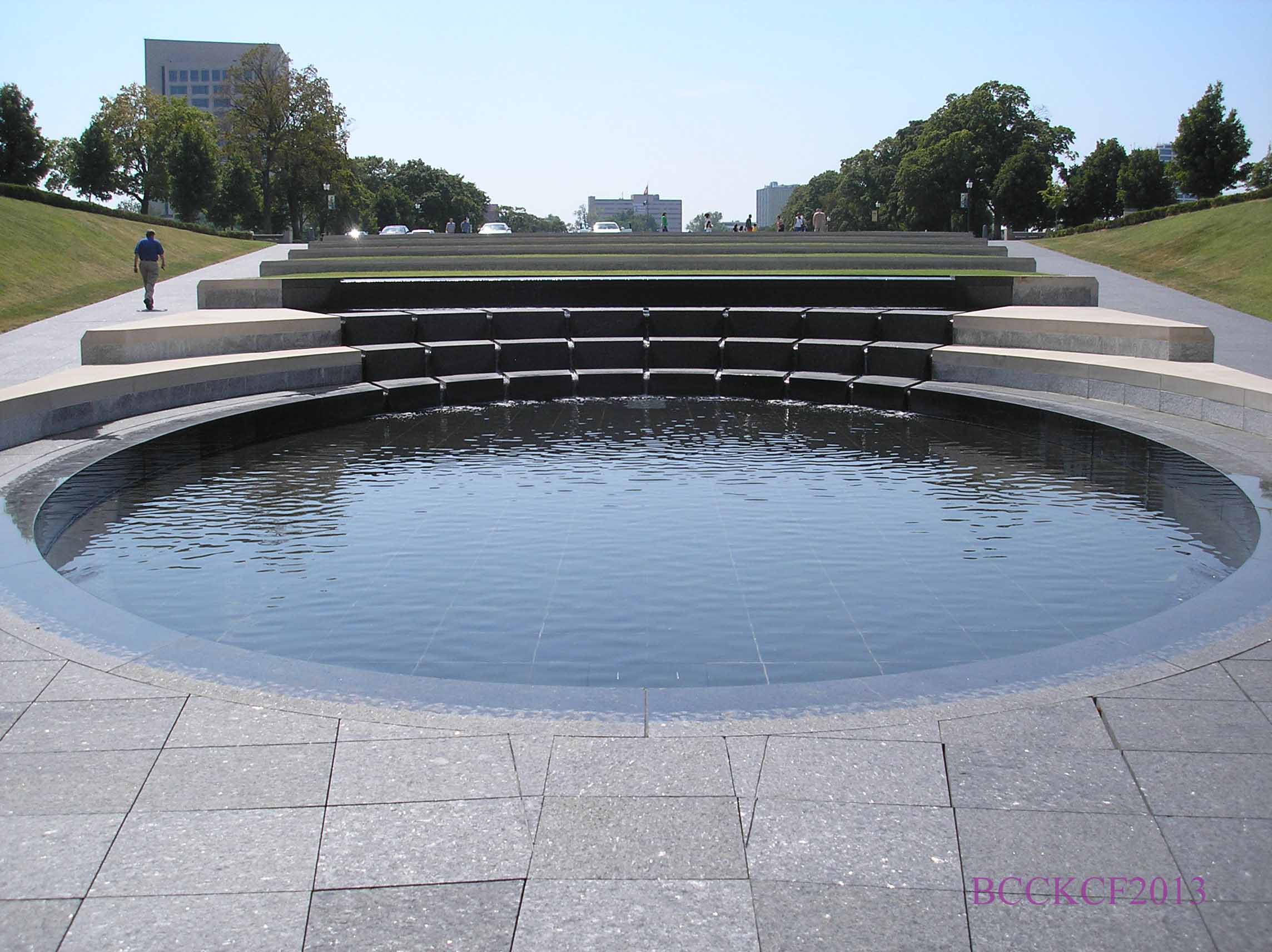 South Garden Reflecting Pool | Hunting Fountains in Kansas City