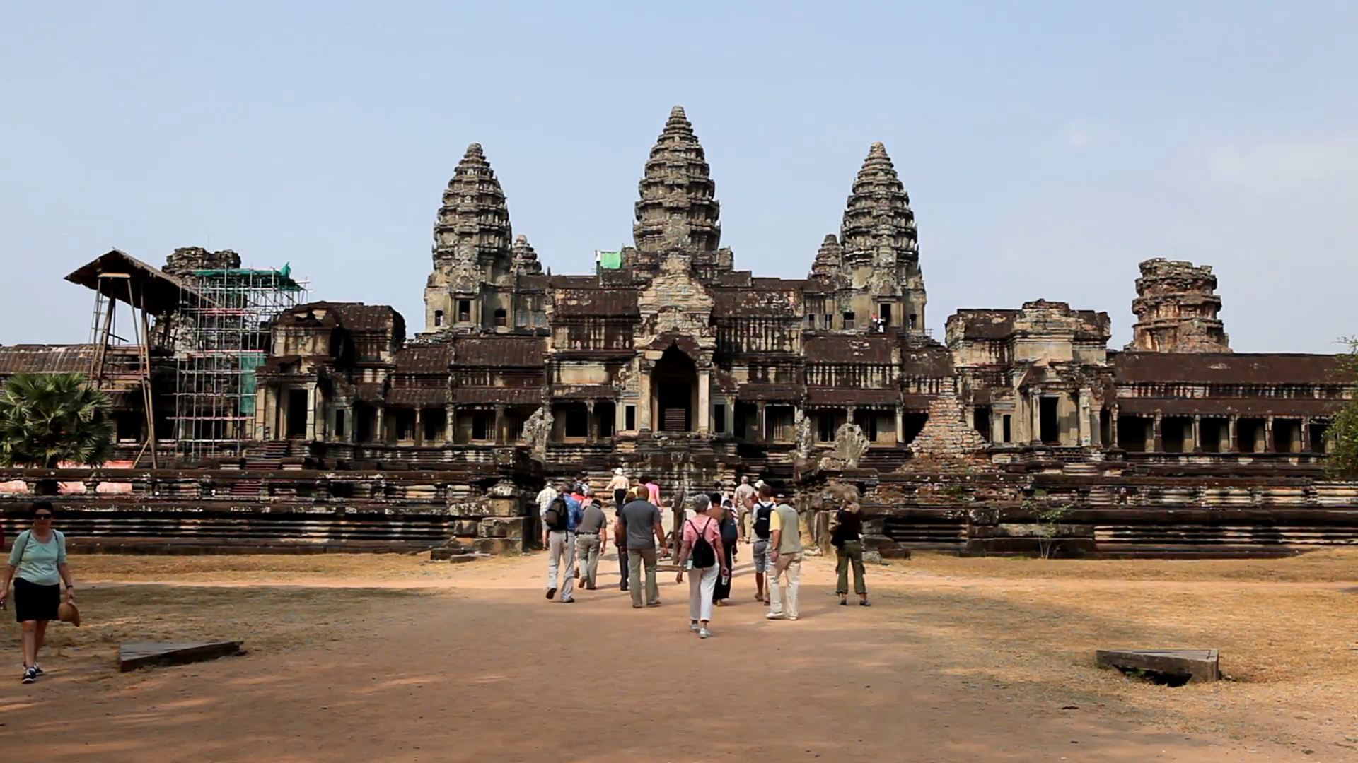 People visit Angkor Wat Temple, Cambodia, The World's Largest ...