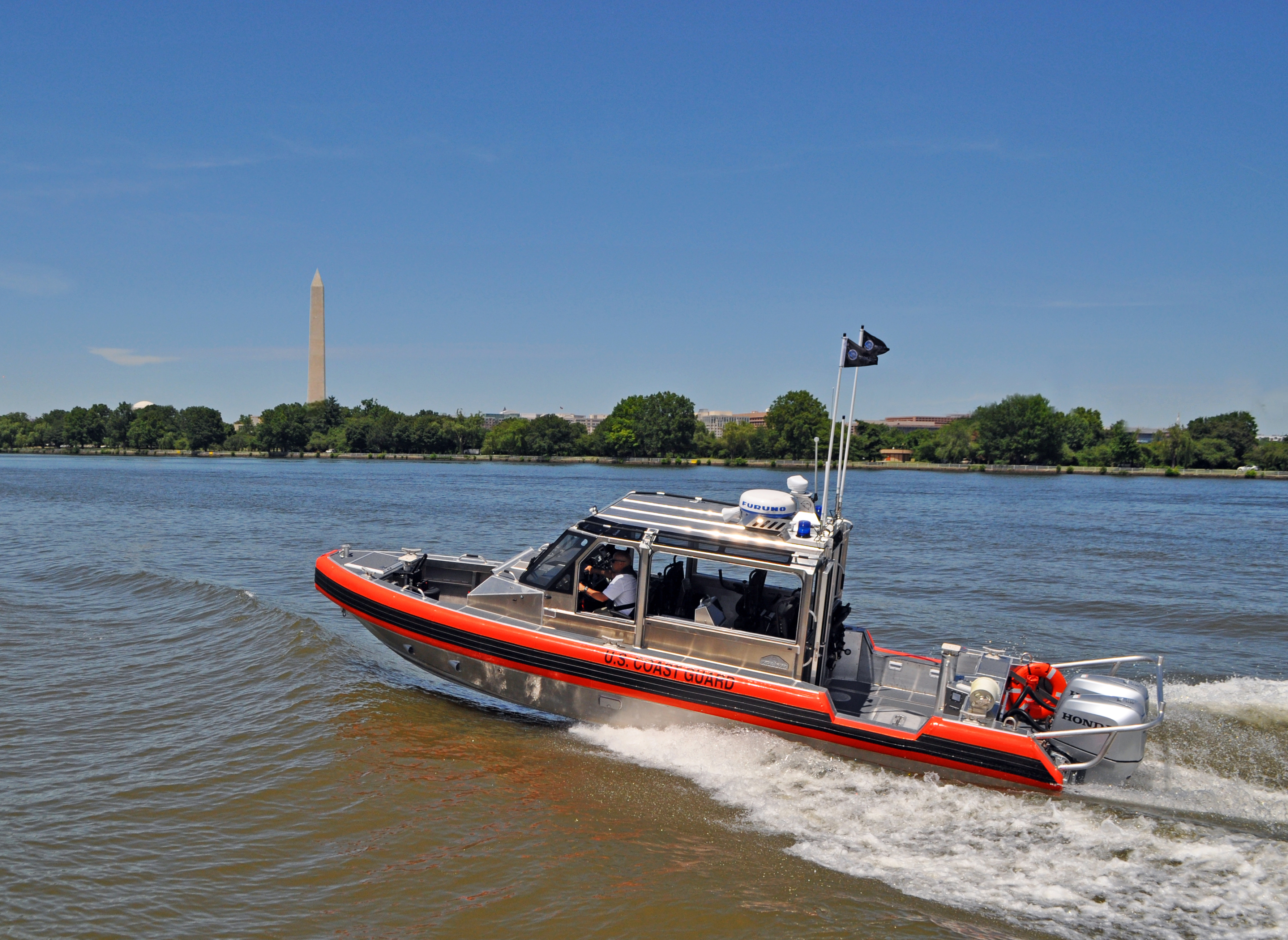Response boat photo