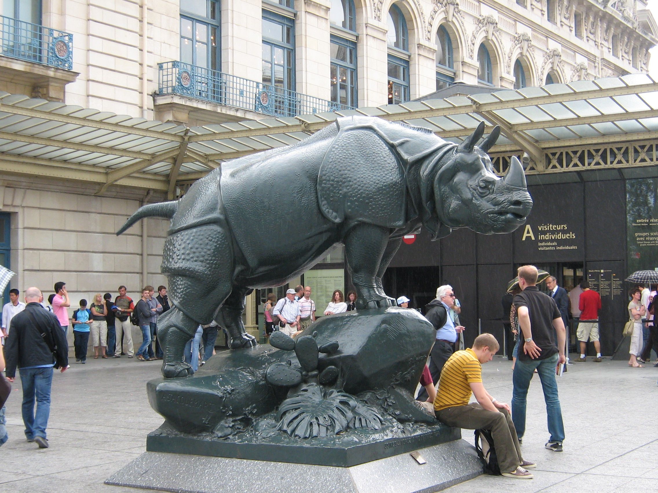 Bronze Rhino Statue: Musee d'orsay, France | Rhinos : Fine Art ...