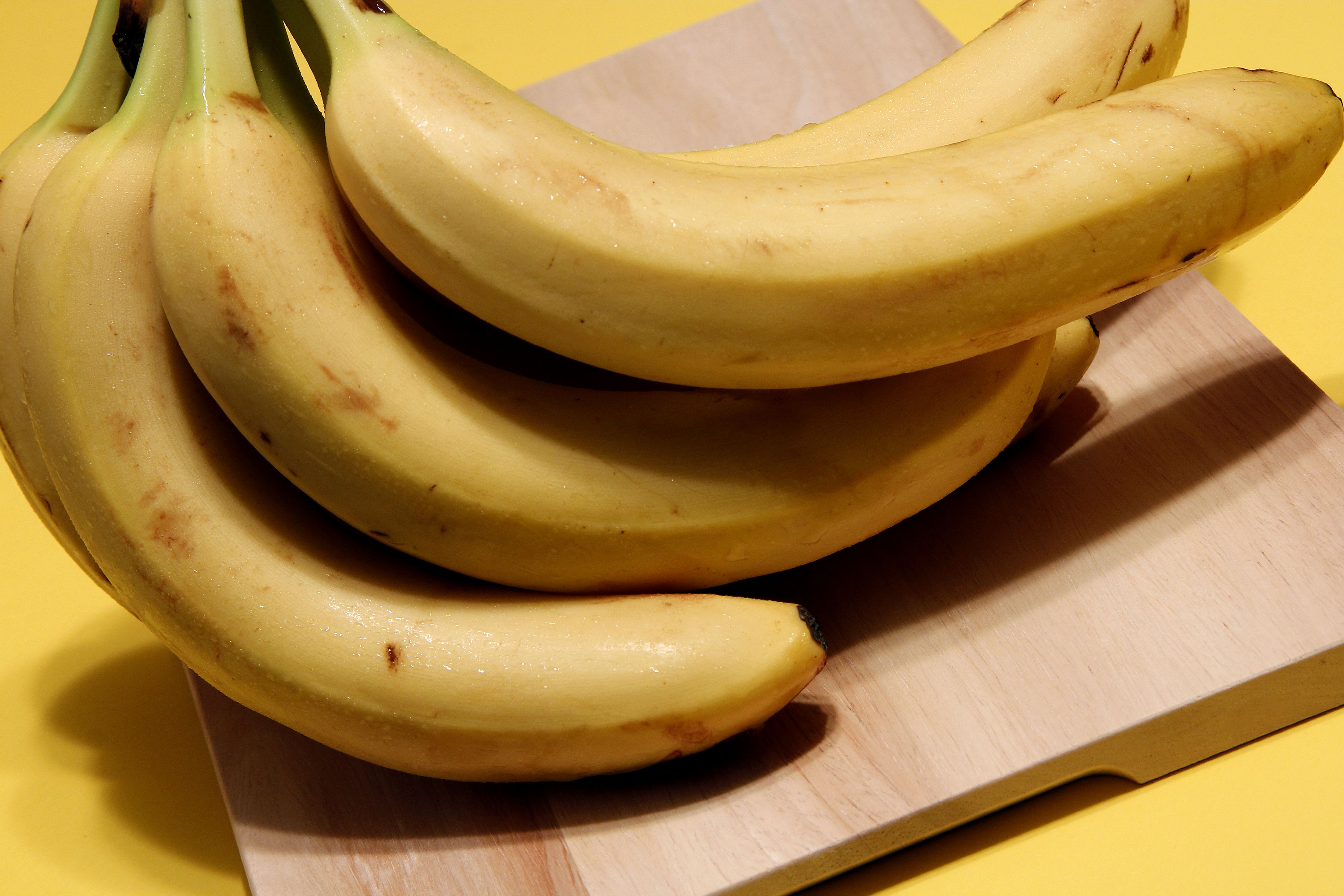 Free picture: bunch, ripe, bananas set, kitchen, cutting, board