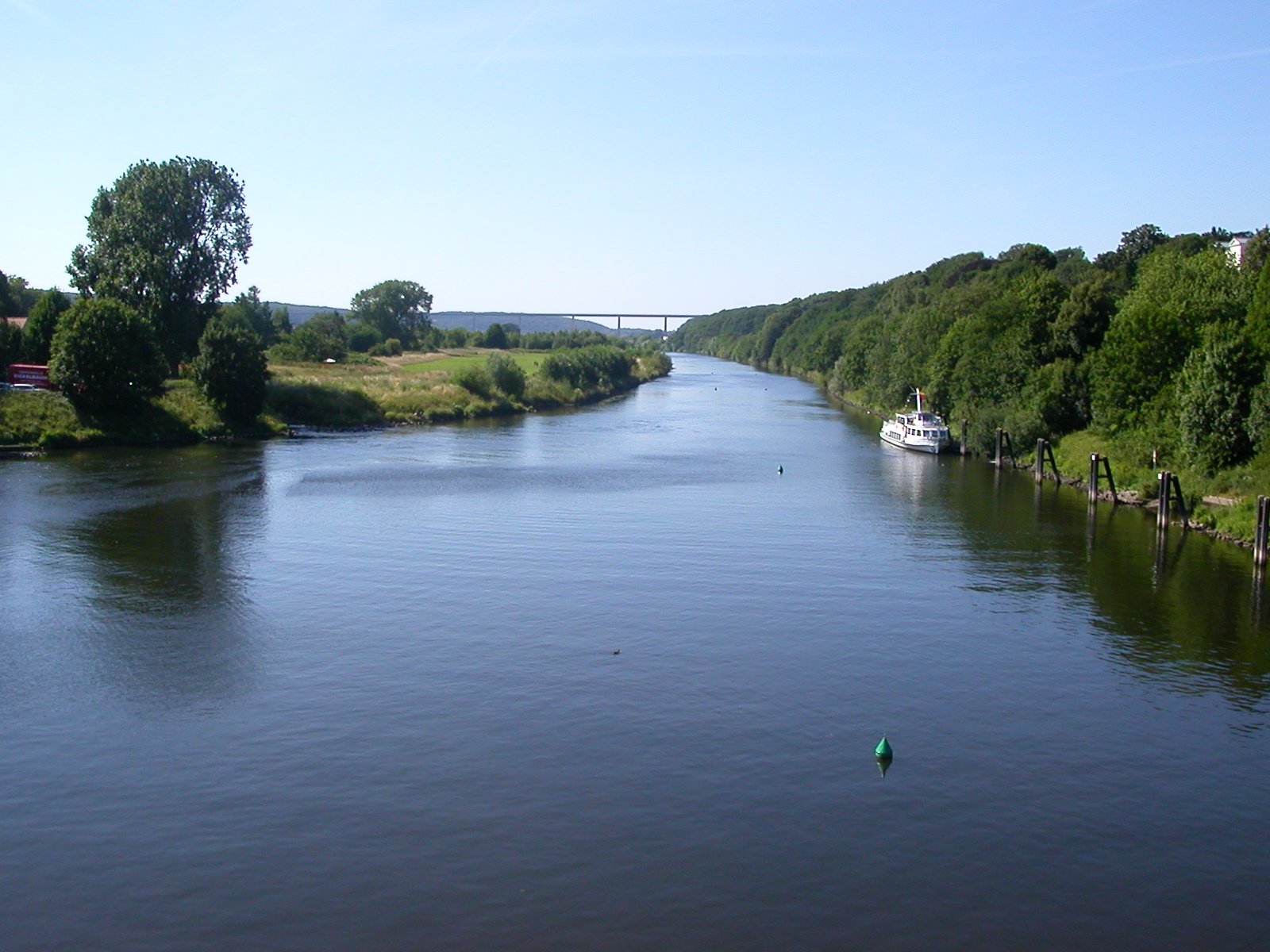 File:River-ruhr-essen-kettwig.jpeg - Wikimedia Commons