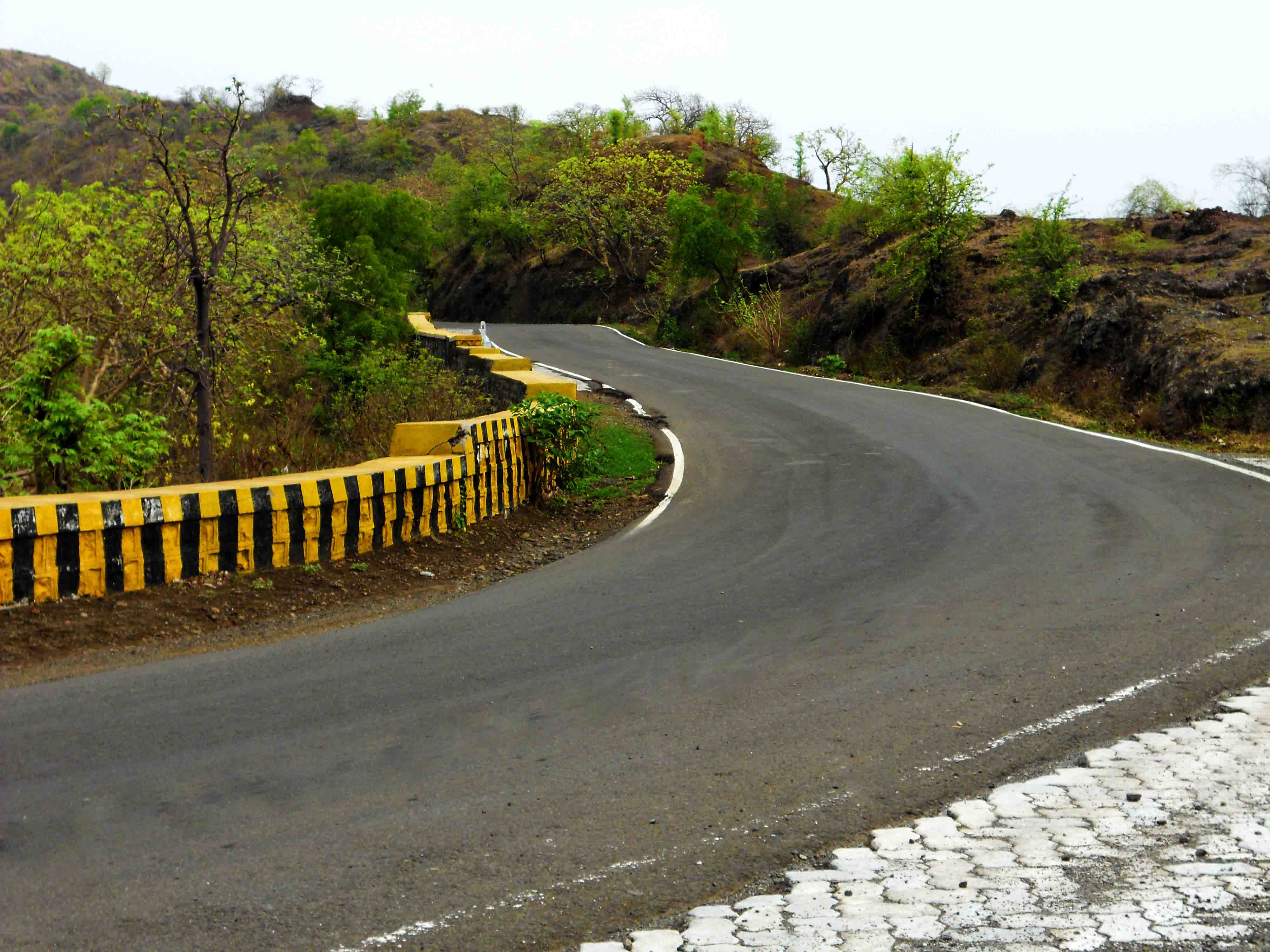 File:Buldhana road by Hrushikesh Kulkarni.jpg - Wikipedia