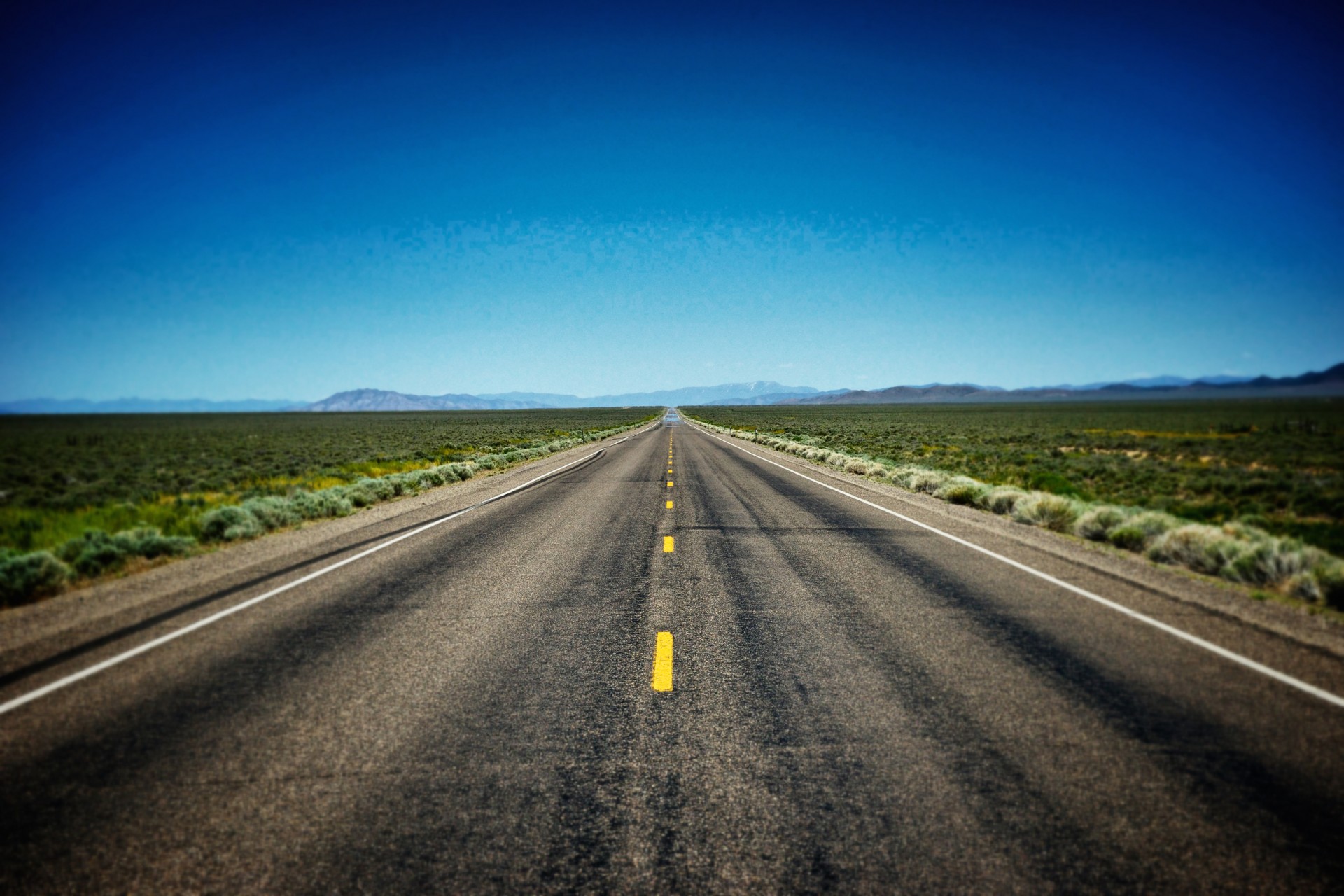 Empty Road In American West Free Stock Photo - Public Domain Pictures