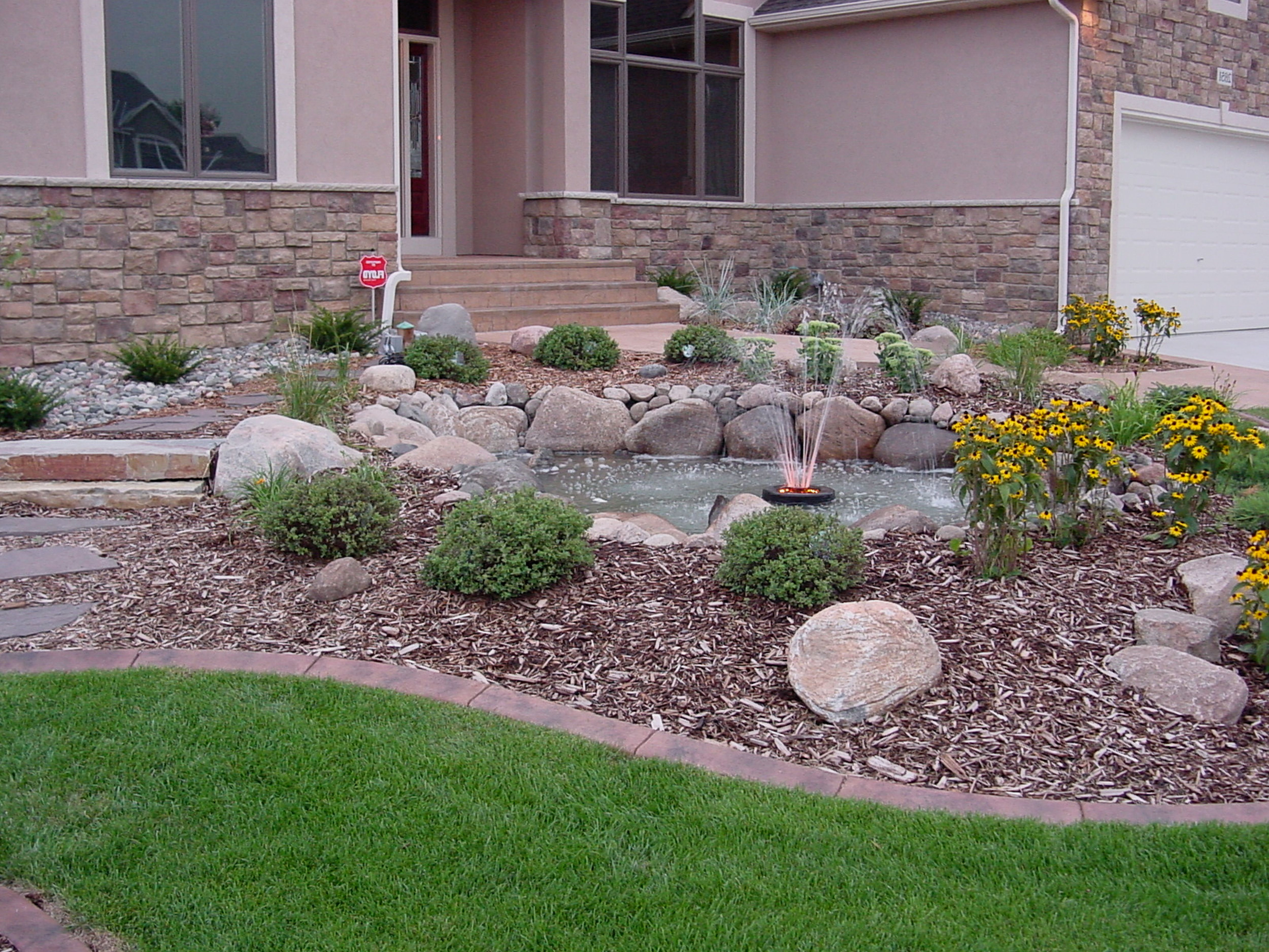 Extremely Ideas Front Yard Landscaping With Rocks Garden Landscape ...