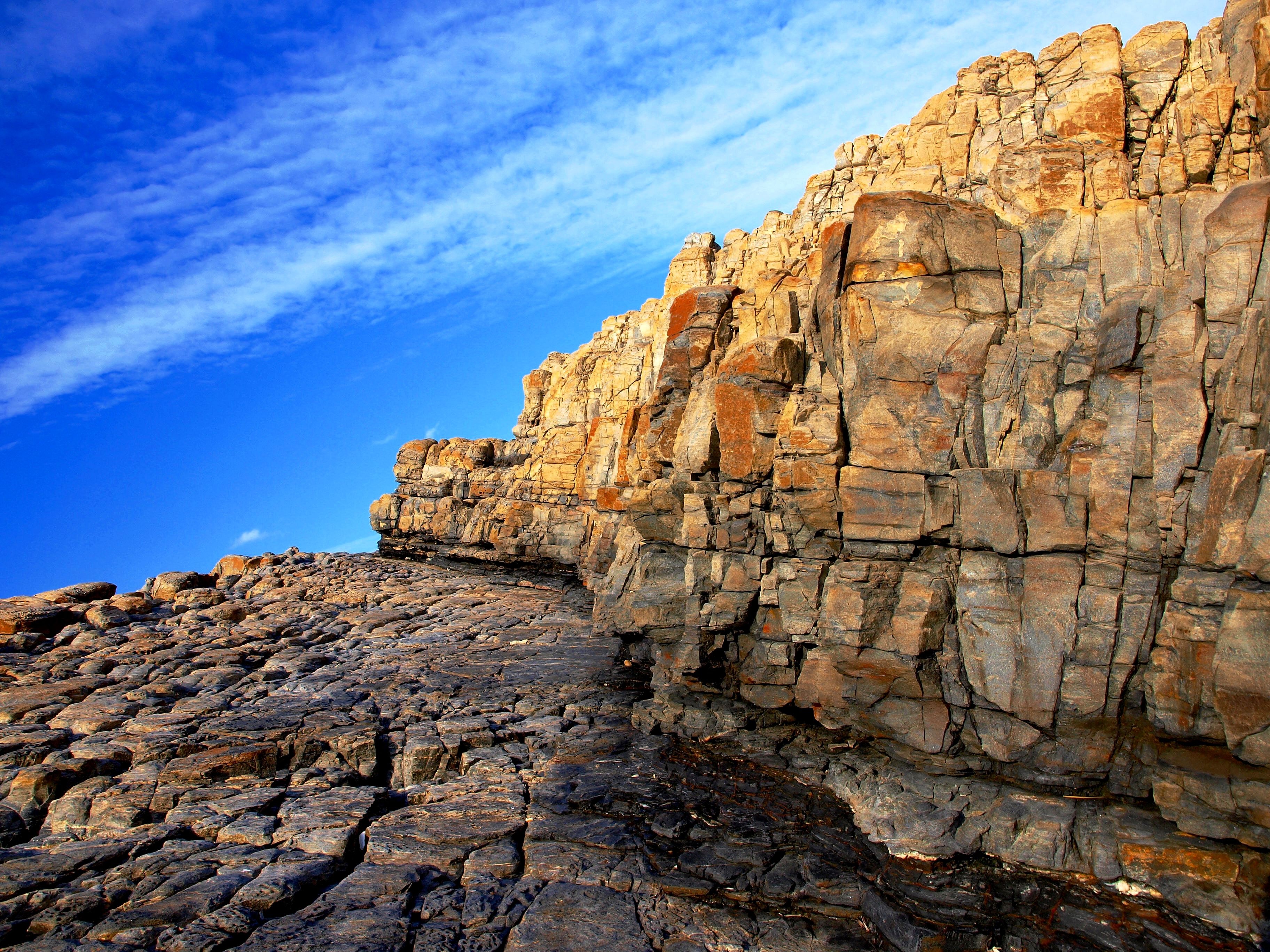 Golden rock picture, by Perathor for: rocks rock photography contest ...