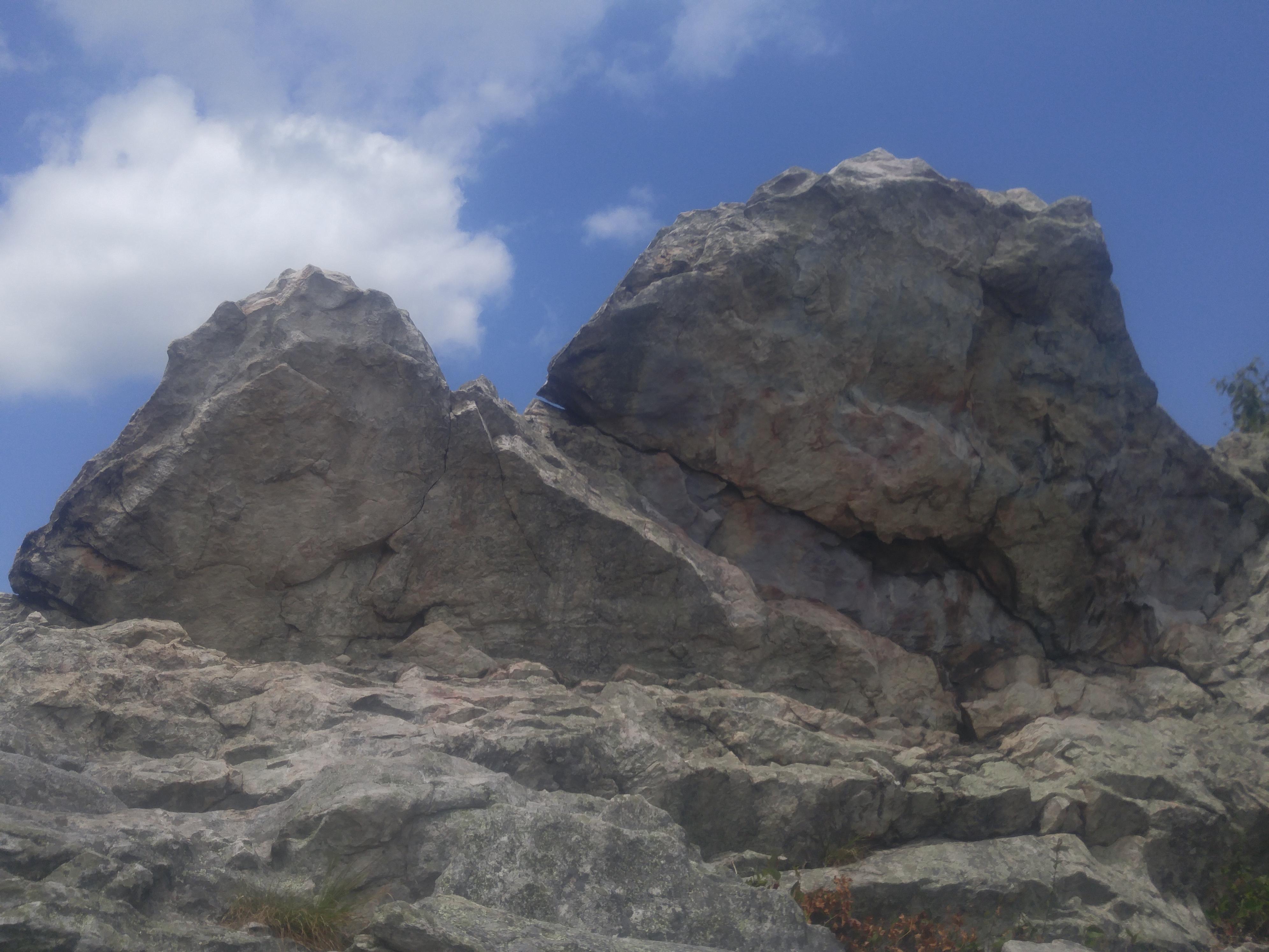 Buzzard Rocks (Elizabeth Furnace) : Climbing, Hiking ...