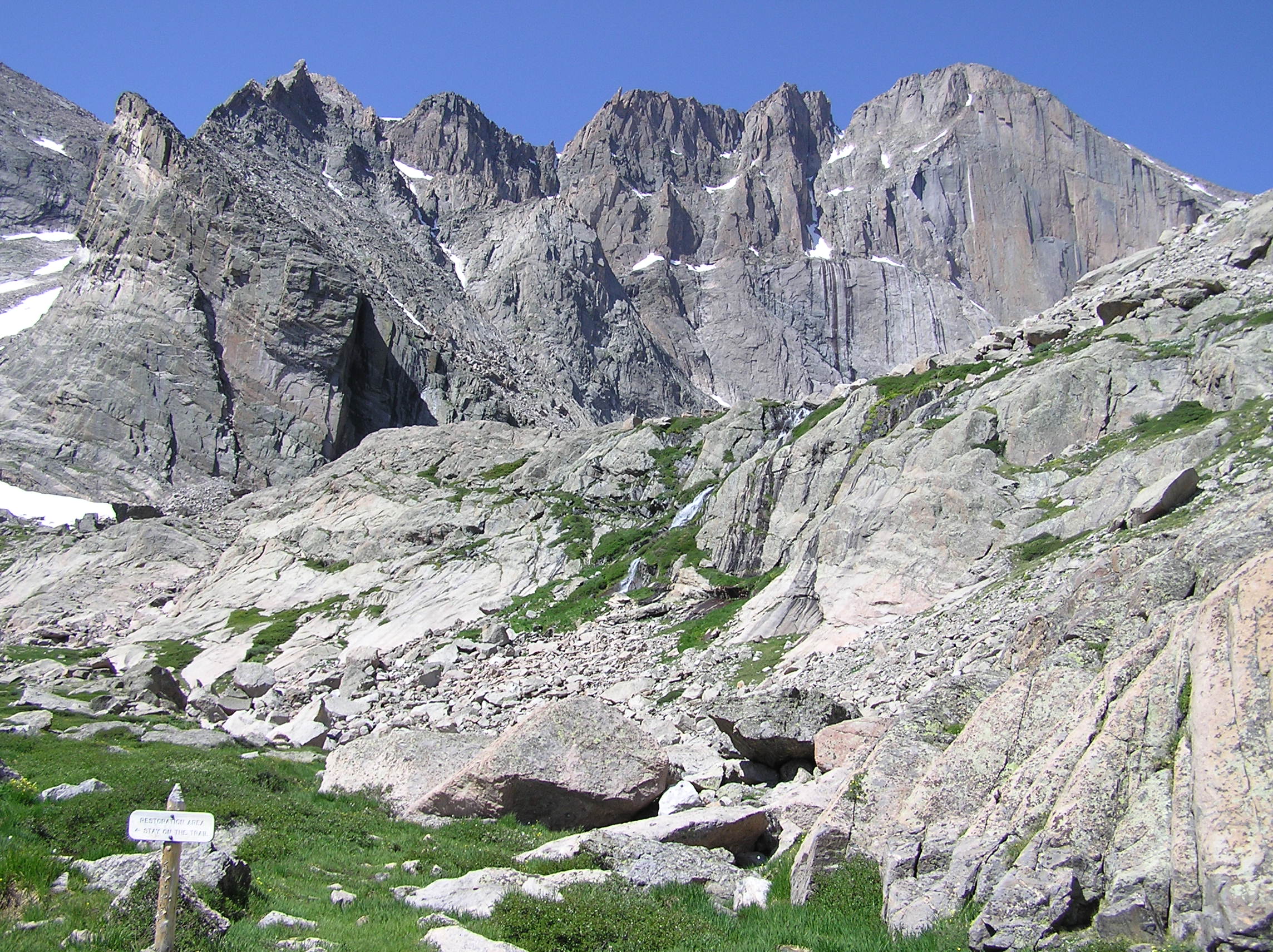 File:Rocky Mountain National Park PA162784.jpg - Wikimedia Commons