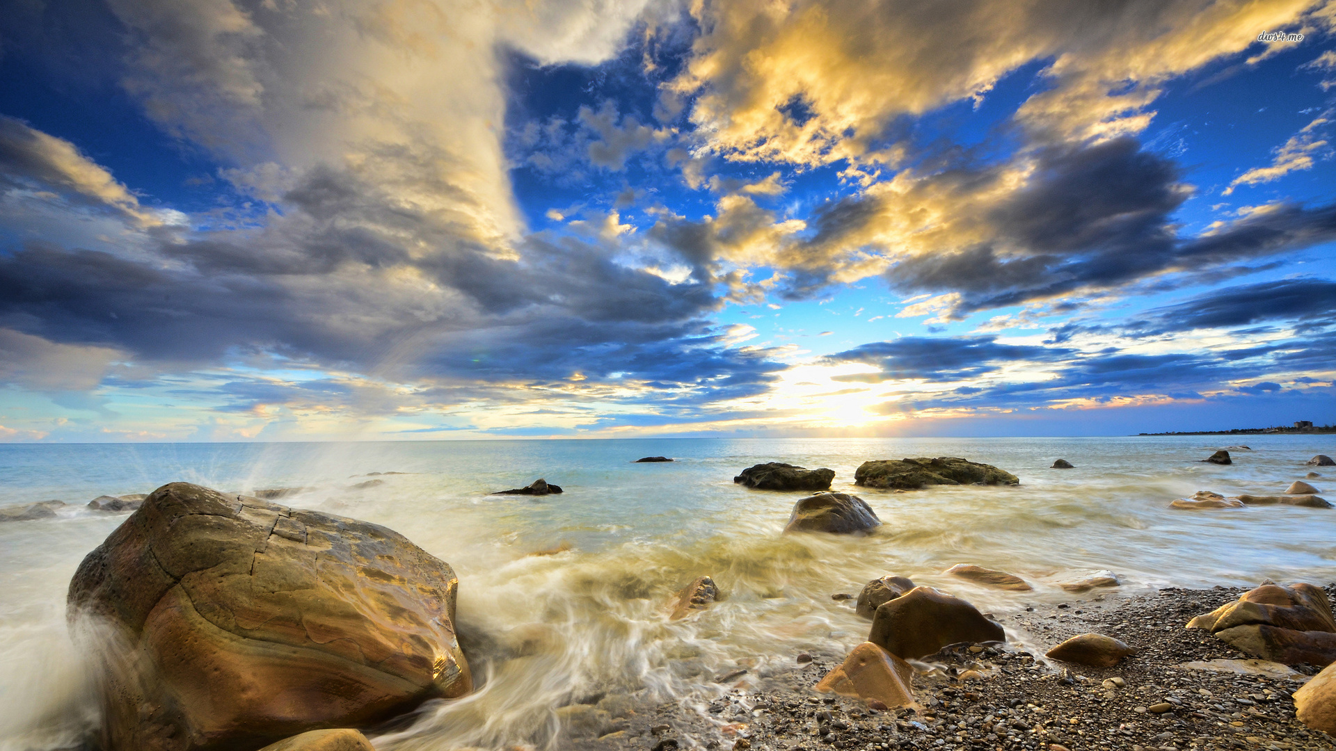 Beautiful clouds over rocky shore wallpaper - Beach wallpapers - #35207