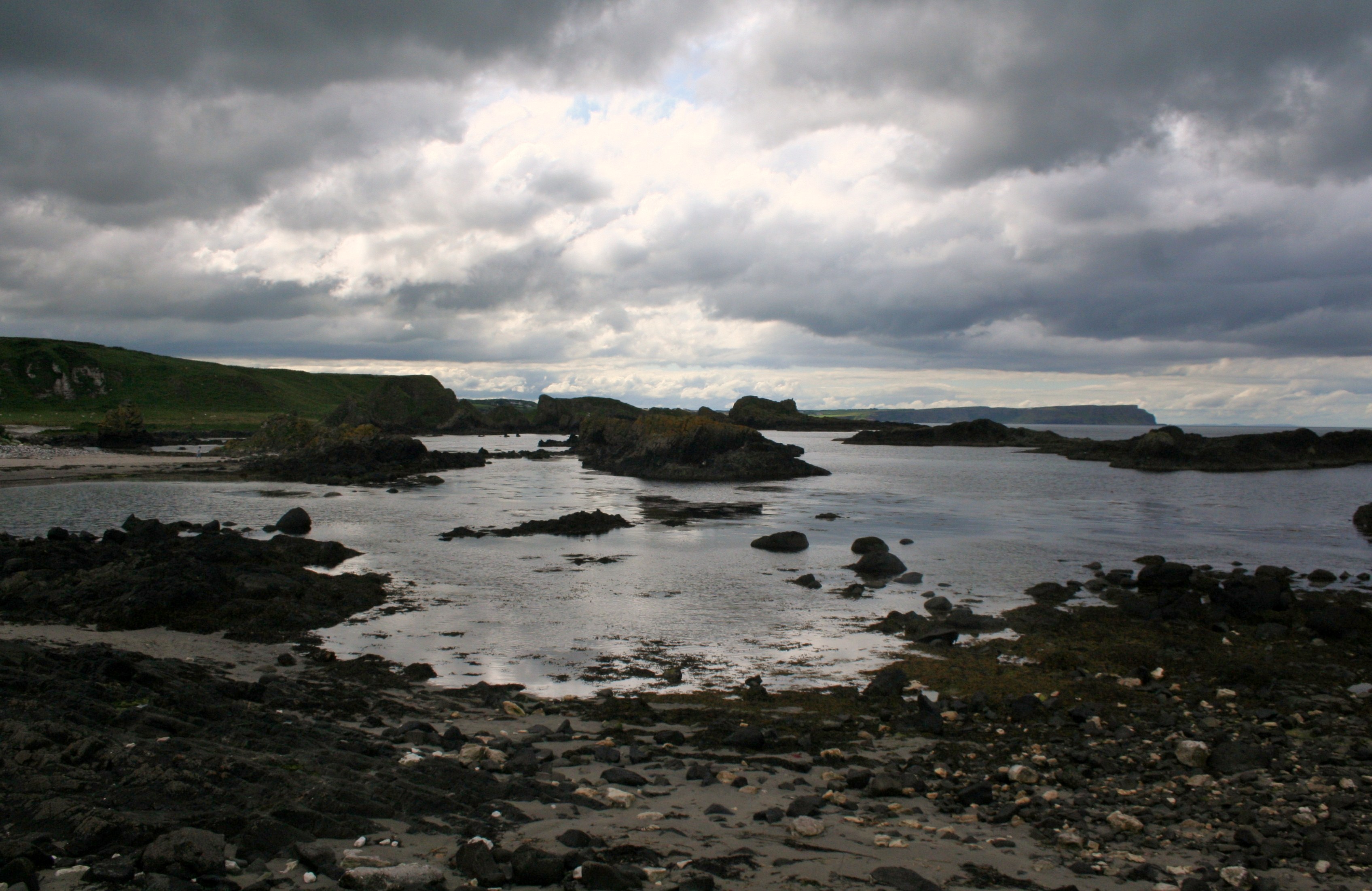 File:Rocky Shore at Ballintoy - geograph.org.uk - 1755399.jpg ...