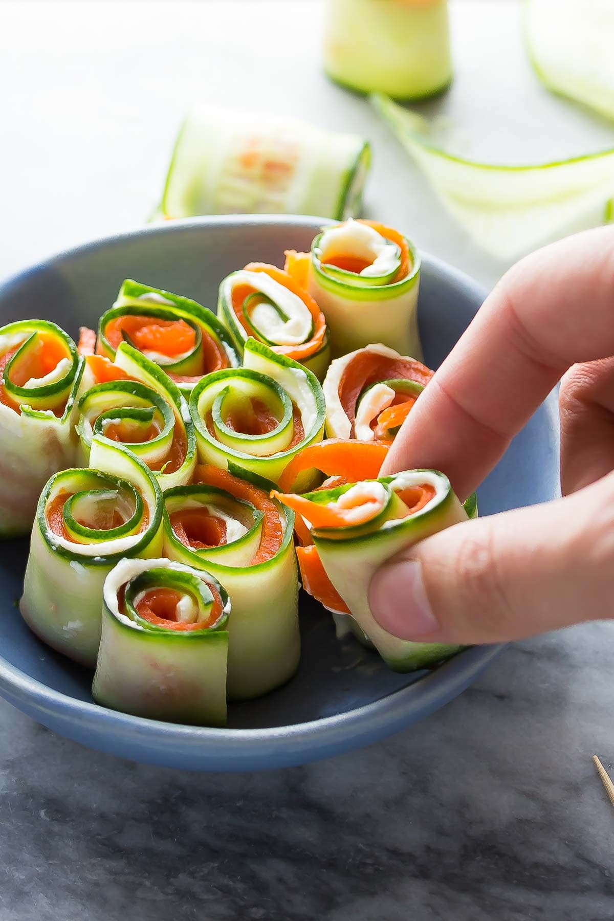 Smoked Salmon Cucumber Roll-ups | Recipe | Party appetisers, Smoked ...