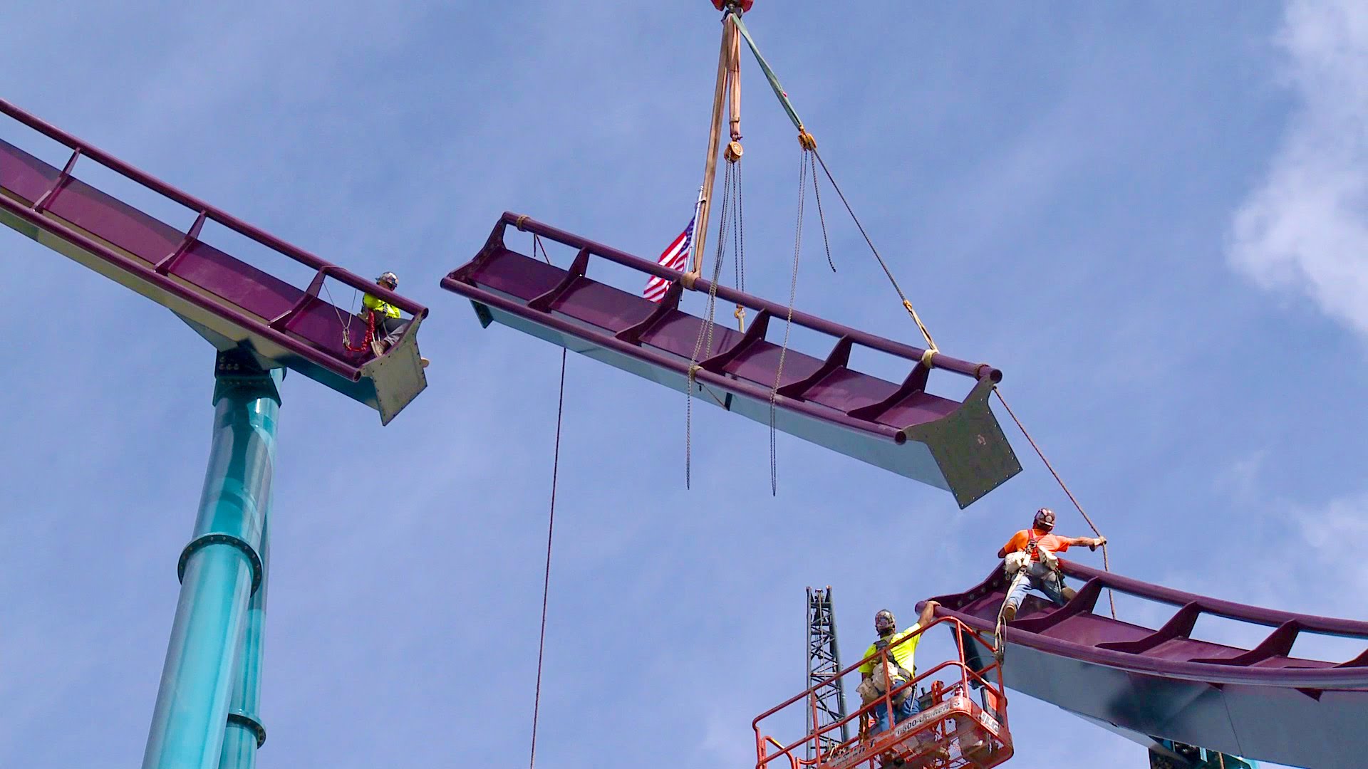 SeaWorld's Mako Roller Coaster is Track Complete! Orlando's Tallest ...