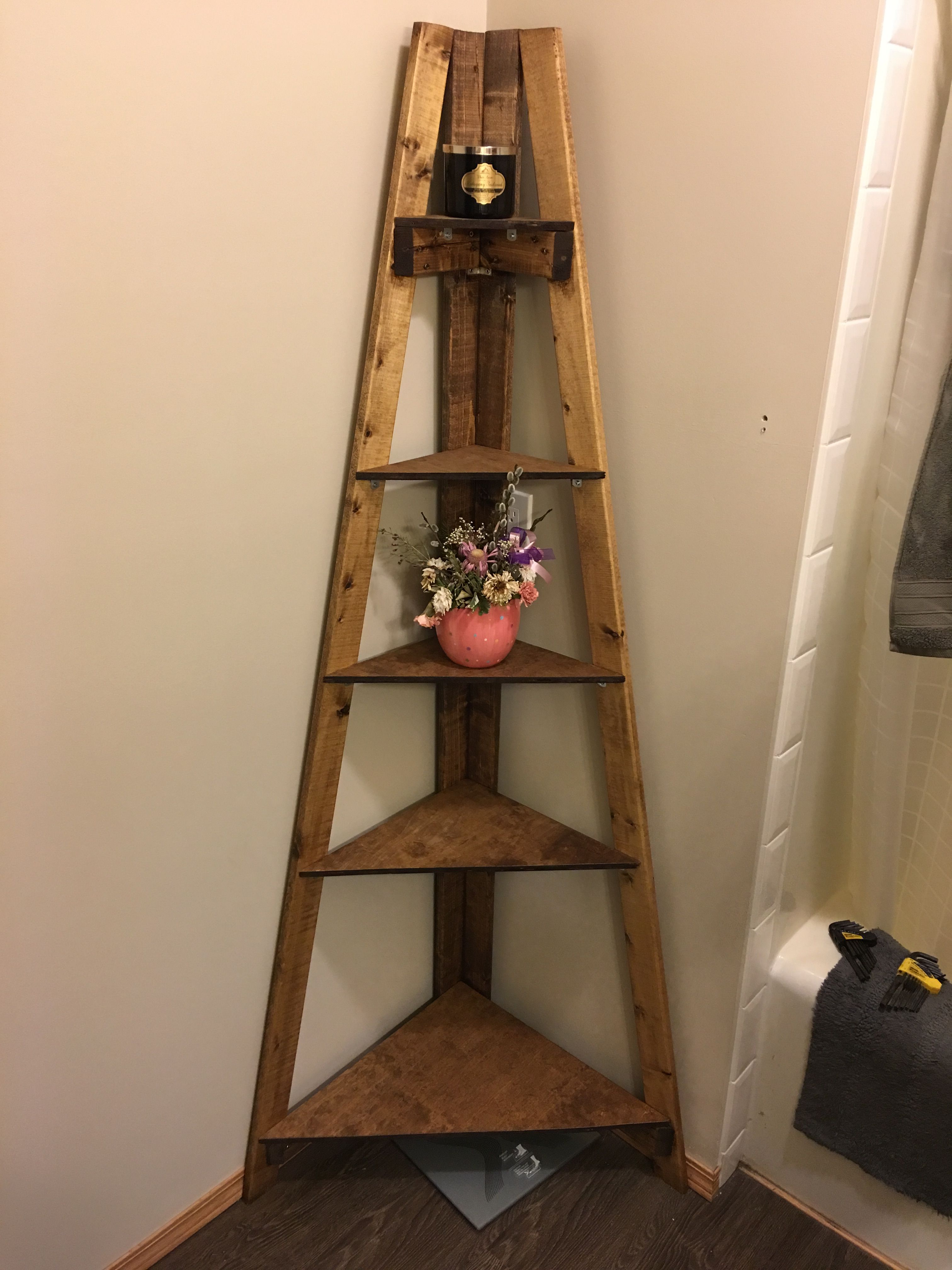 DIY bathroom corner ladder shelf | Houses | Pinterest | Corner ...