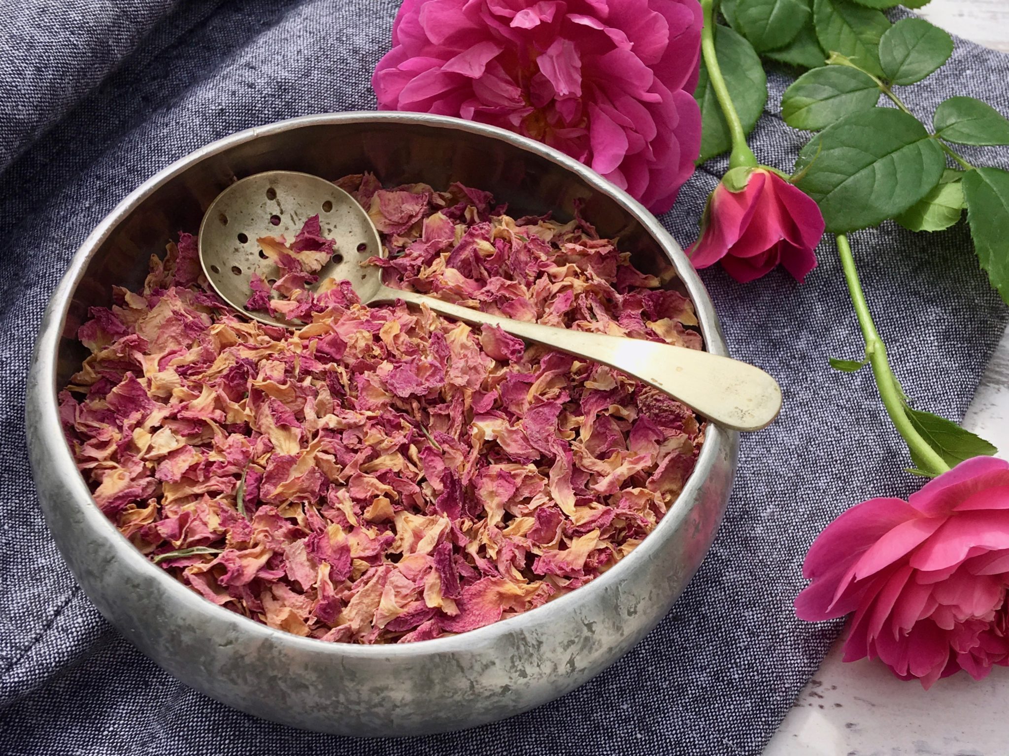 How to Use Rose Petals in Cooking – The Persian Fusion