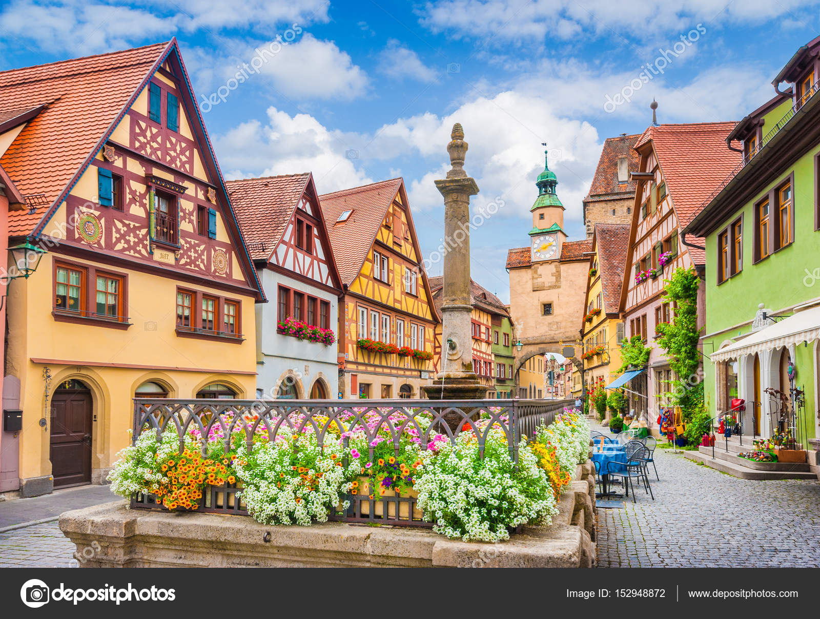 Historic town of Rothenburg ob der Tauber, Franconia, Bavaria ...