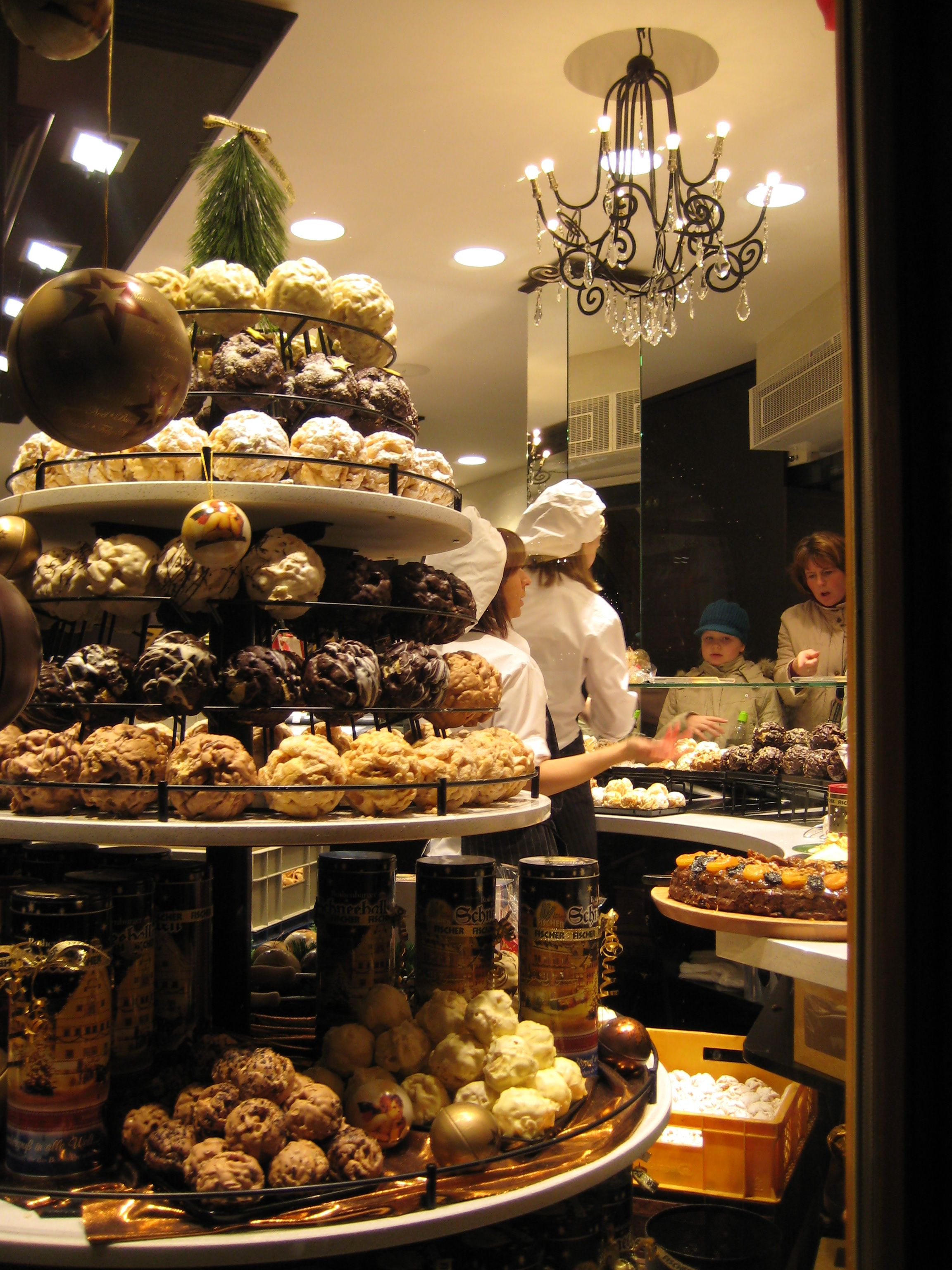 Schneekugeln... Weihnachtsbäckerei in Rothenburg | Food - | Pinterest