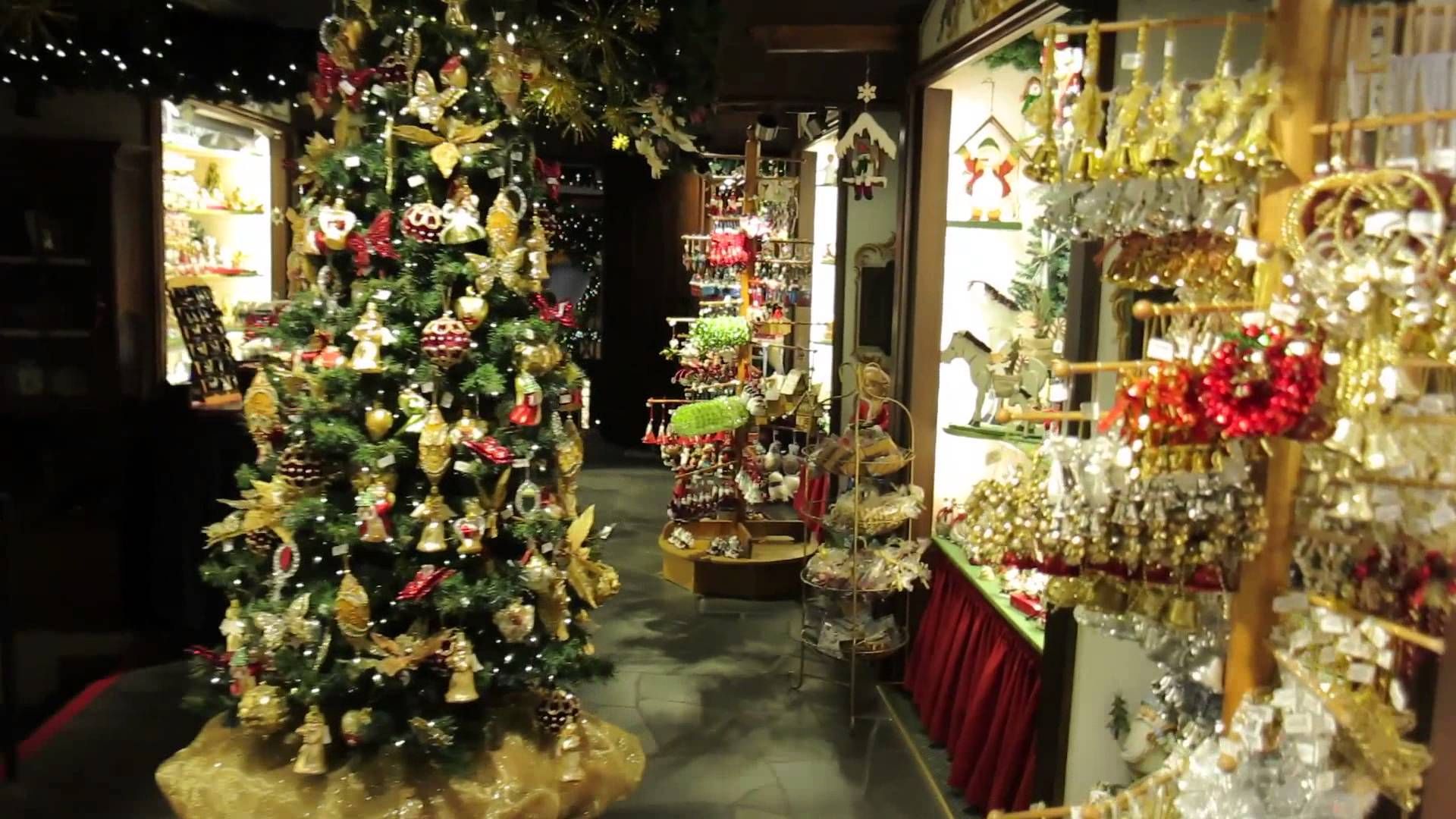 Kathe Wohlfahrt's Christmas shop at Rothenburg - YouTube
