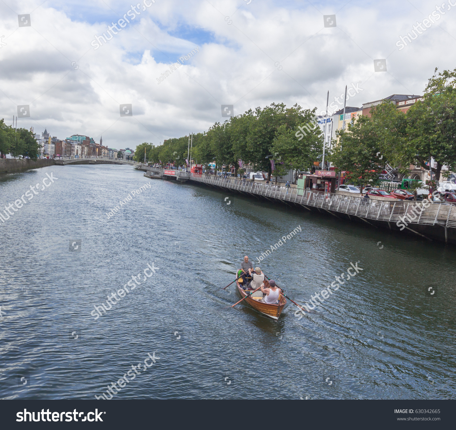 Editorial Use Only Three Men Rowing Stock Photo 630342665 - Shutterstock