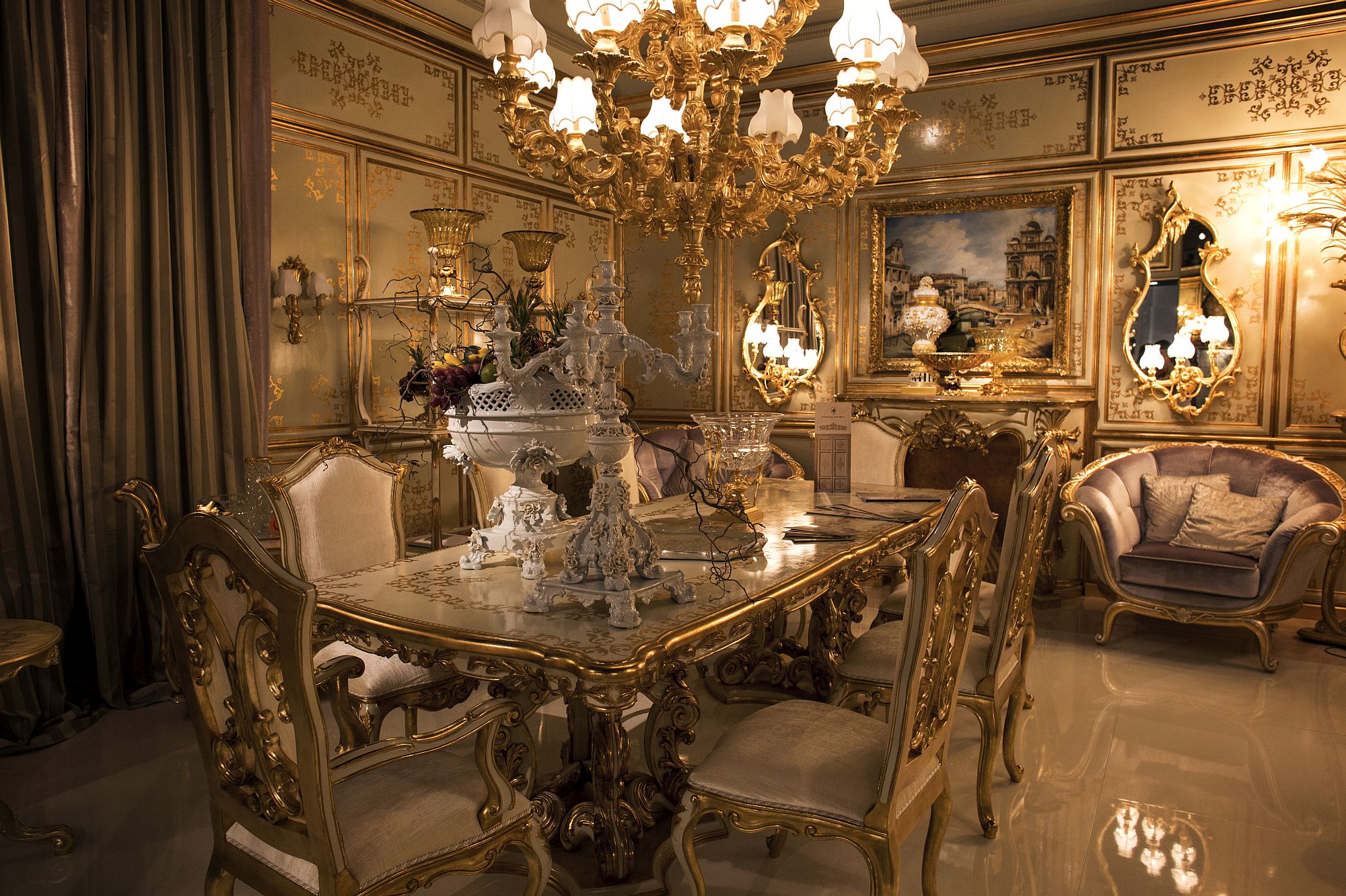 Luxury all the Way: 15 Awesome Dining Rooms Fit for Royalty!