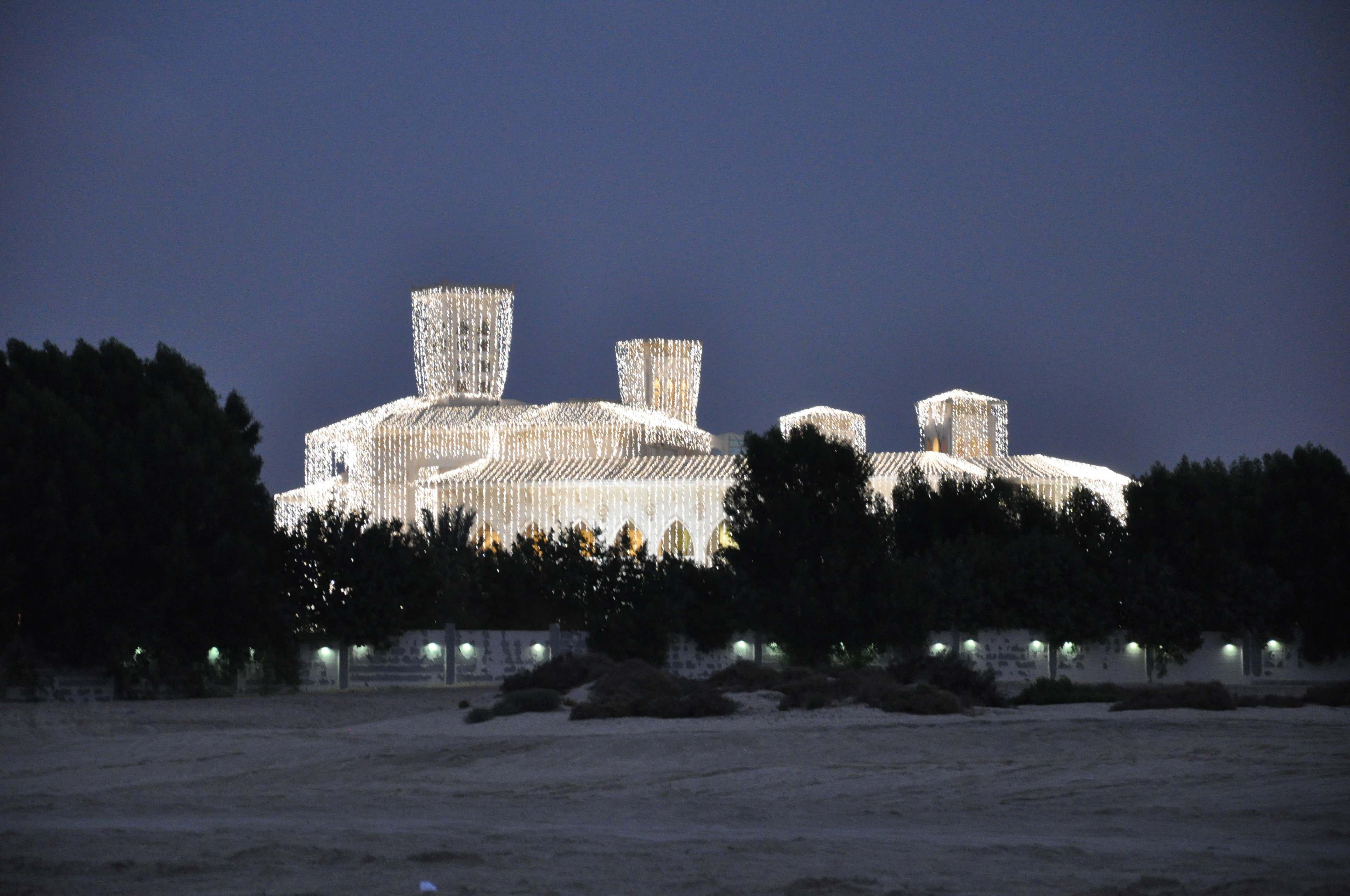 Royal palace @ jumeirah beach photo