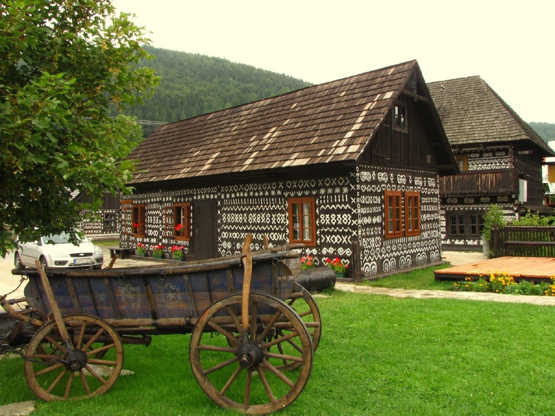 Rural Houses Slovakia – BUZZERG - Wallpaper Zone | STAY AWHILE ...