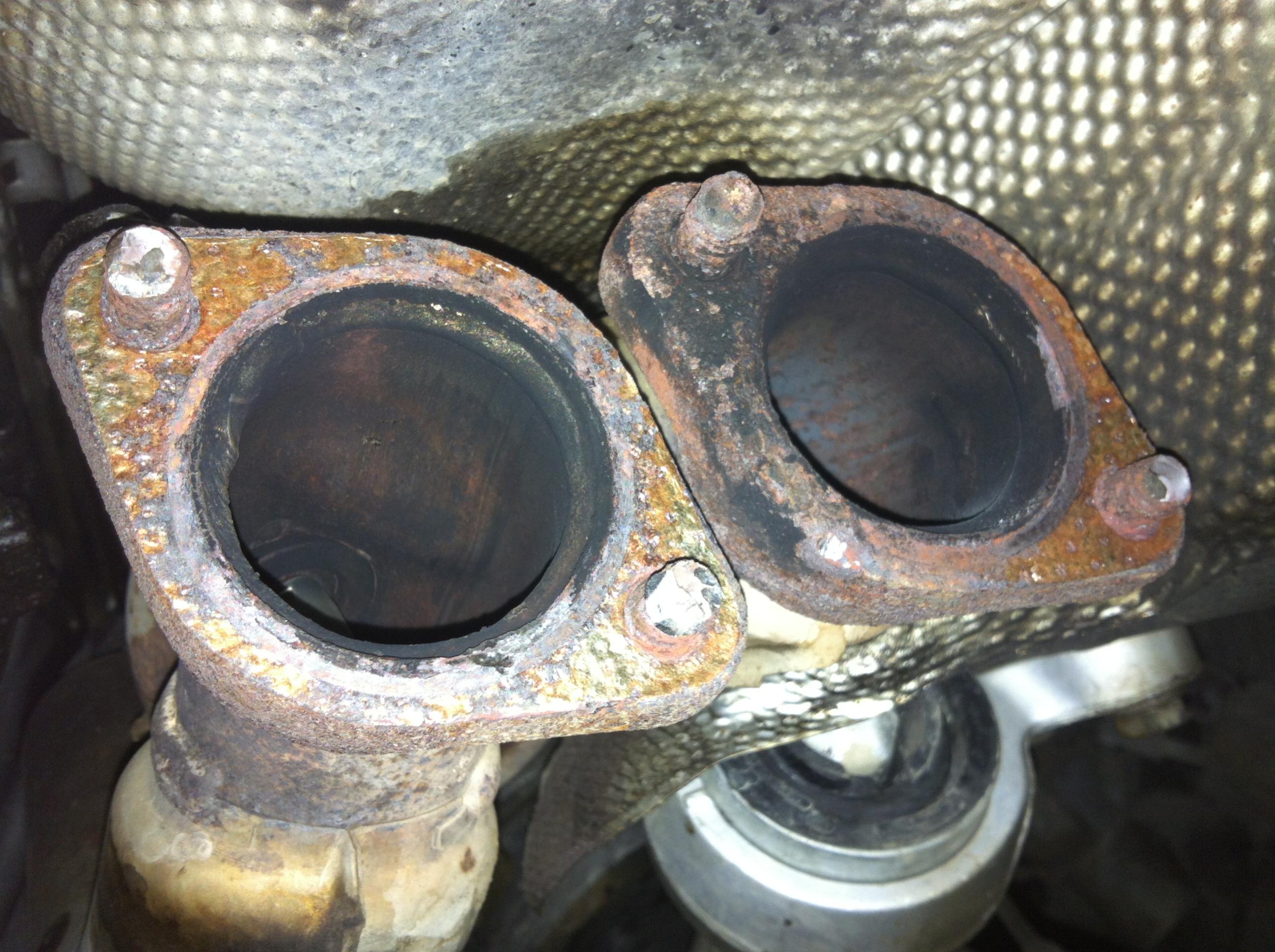 taking this bolt out rusted exhaust pics - D-series.org