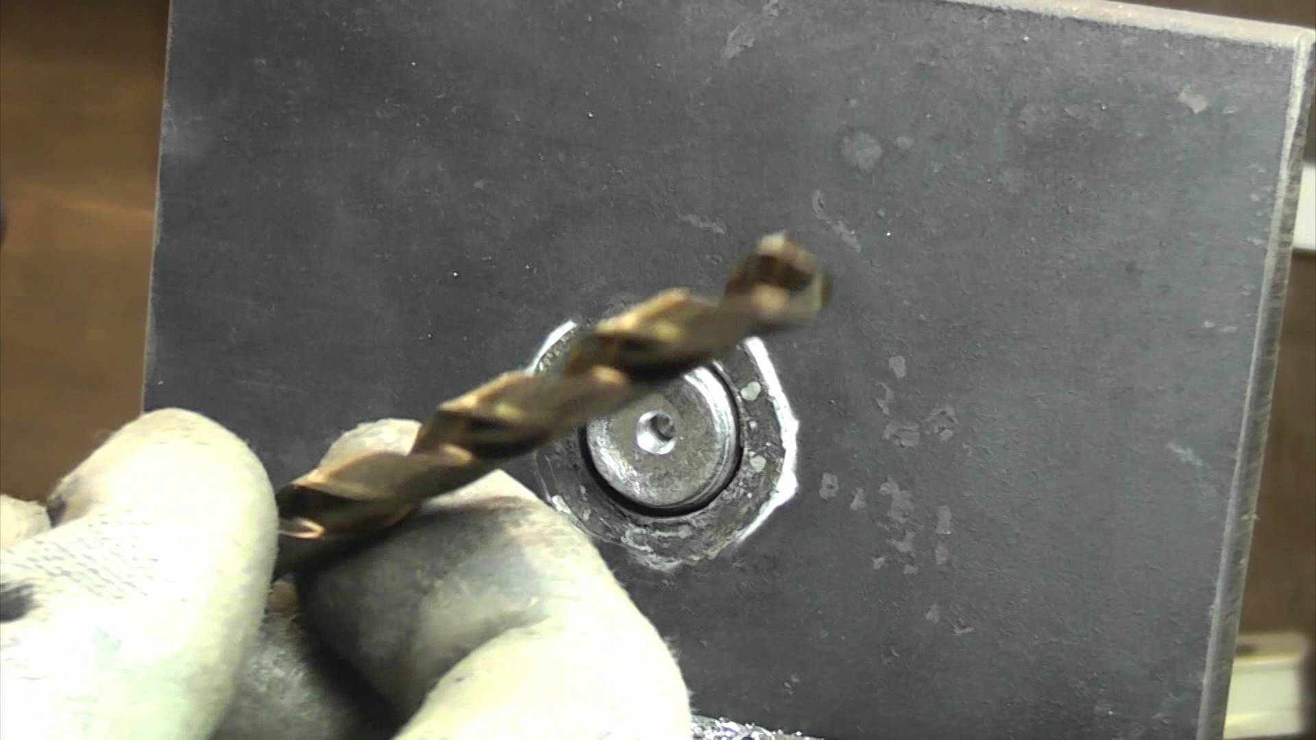 Remove a broken bolt using a left handed drill bit - YouTube