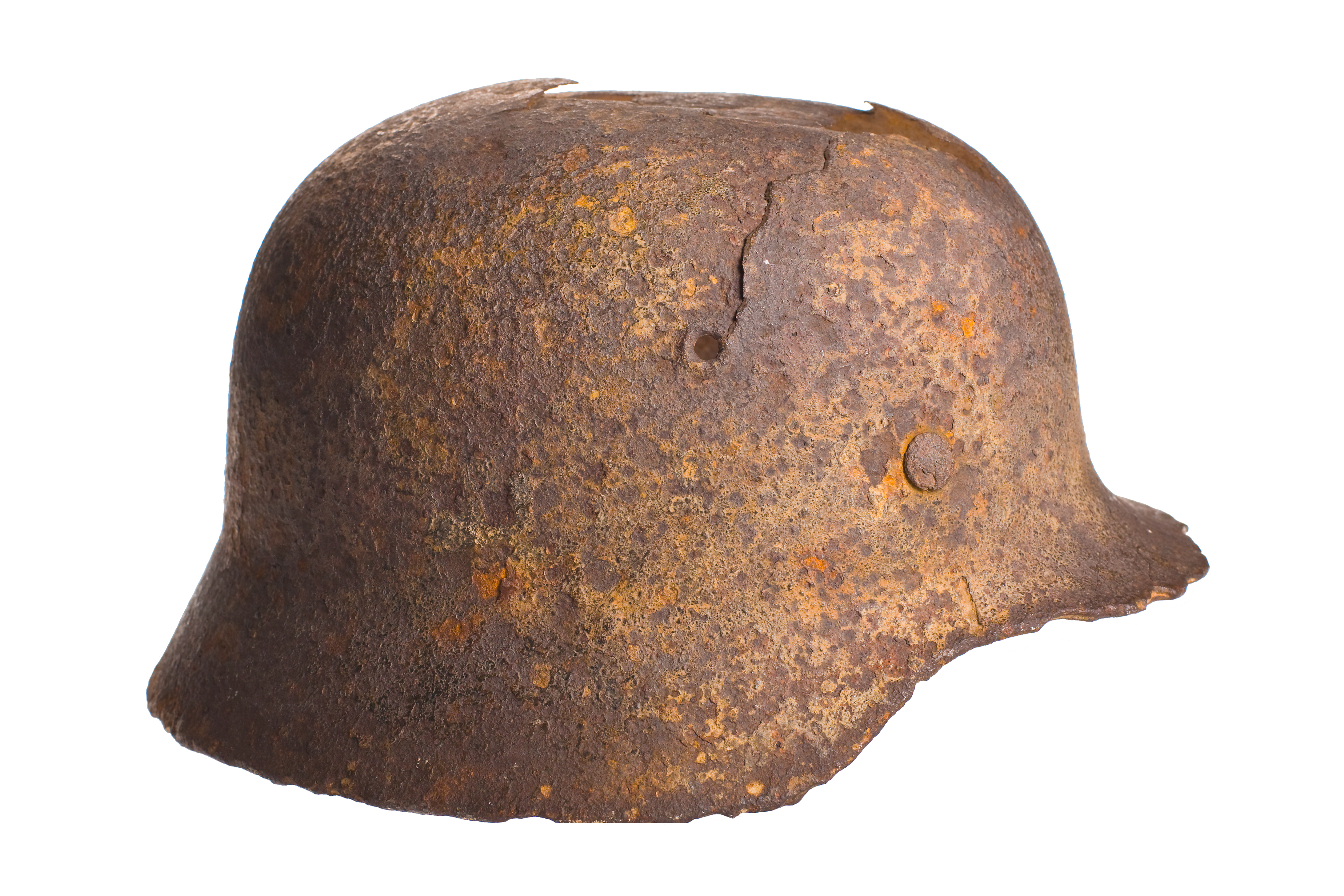 Rusted helmet photo