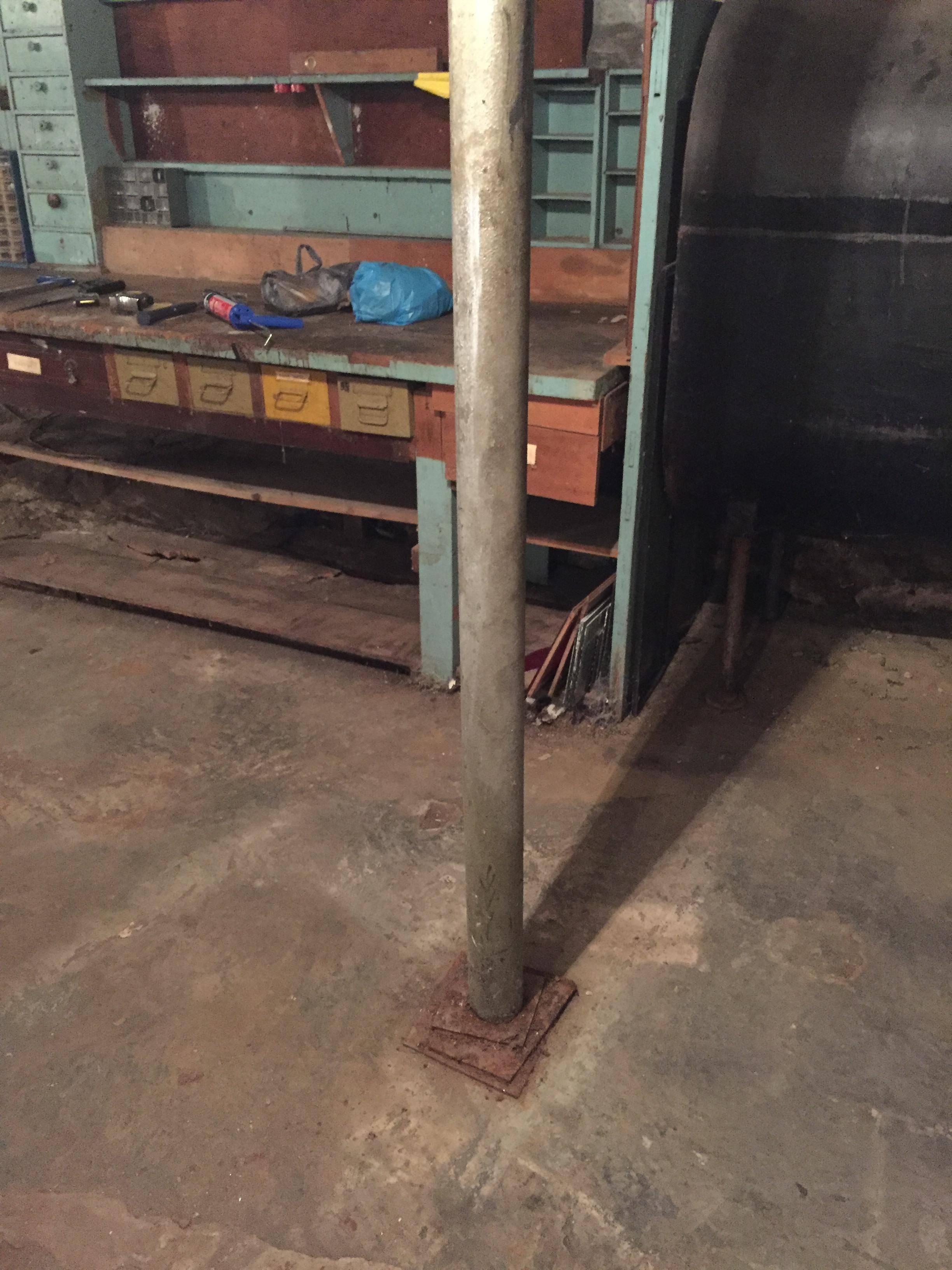 Rust at Bottom of Support Column - Home Improvement Stack Exchange