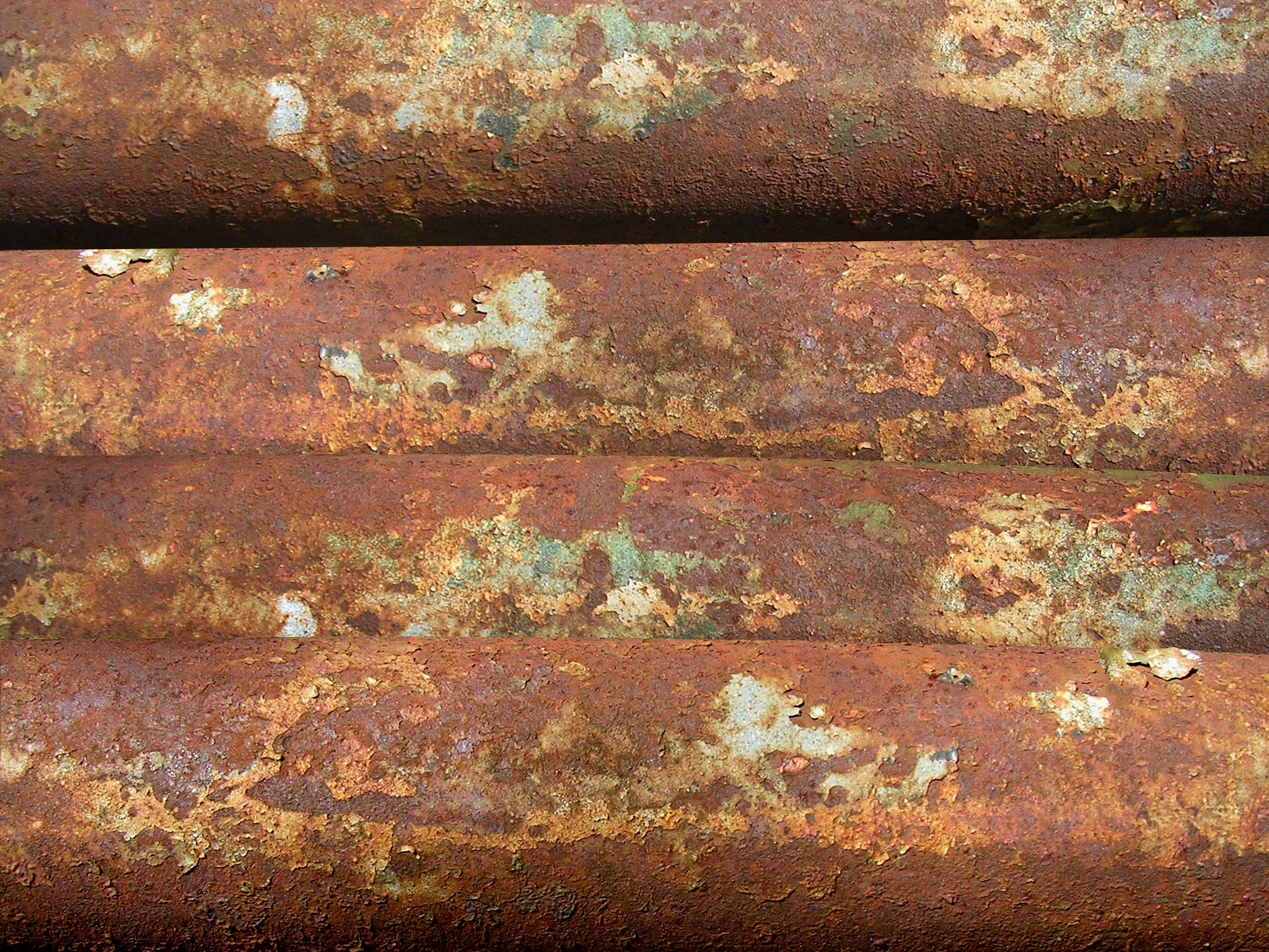 Metal pipes rust фото 2