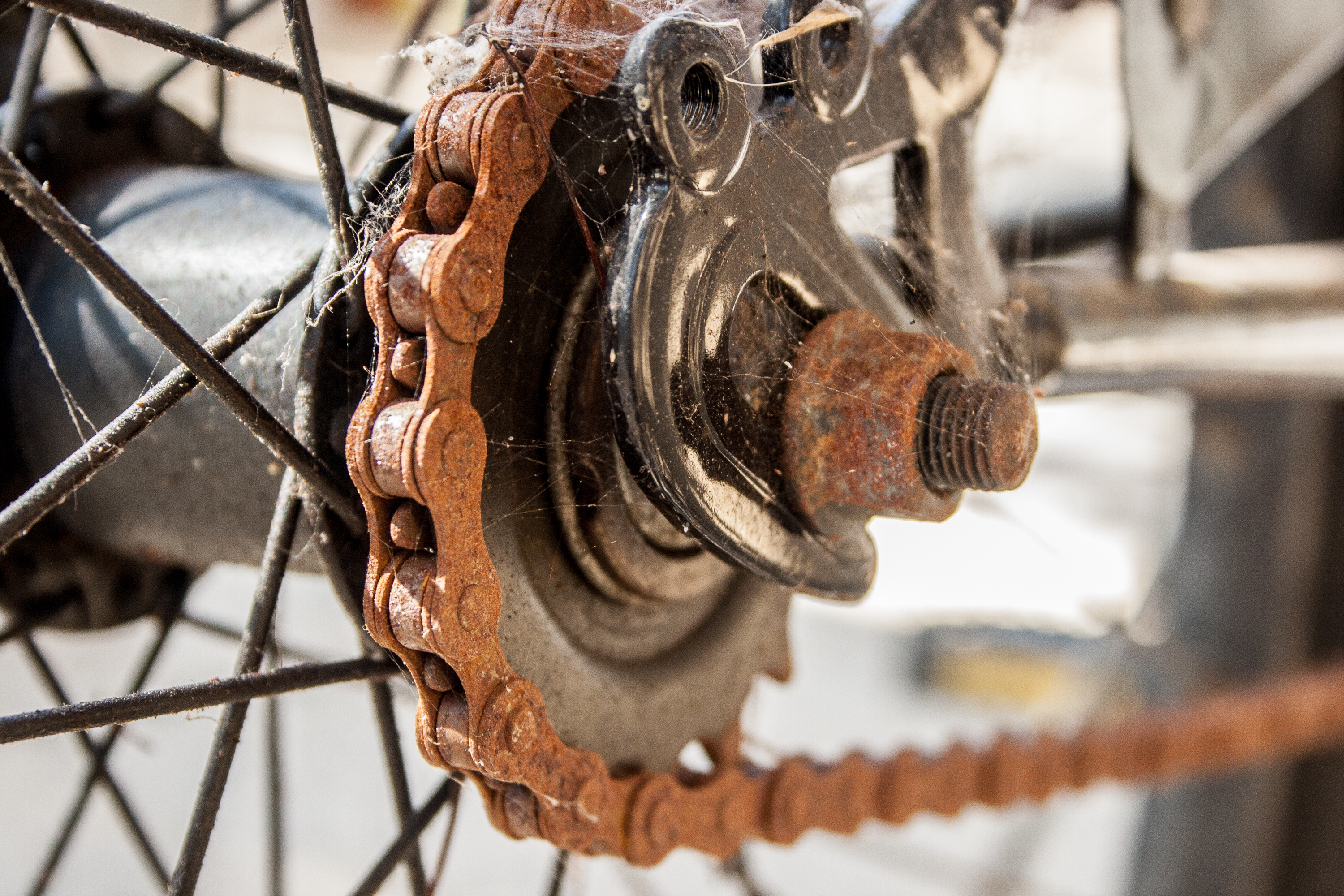 How to Remove Rust From a Bike Chain | LIVESTRONG.COM