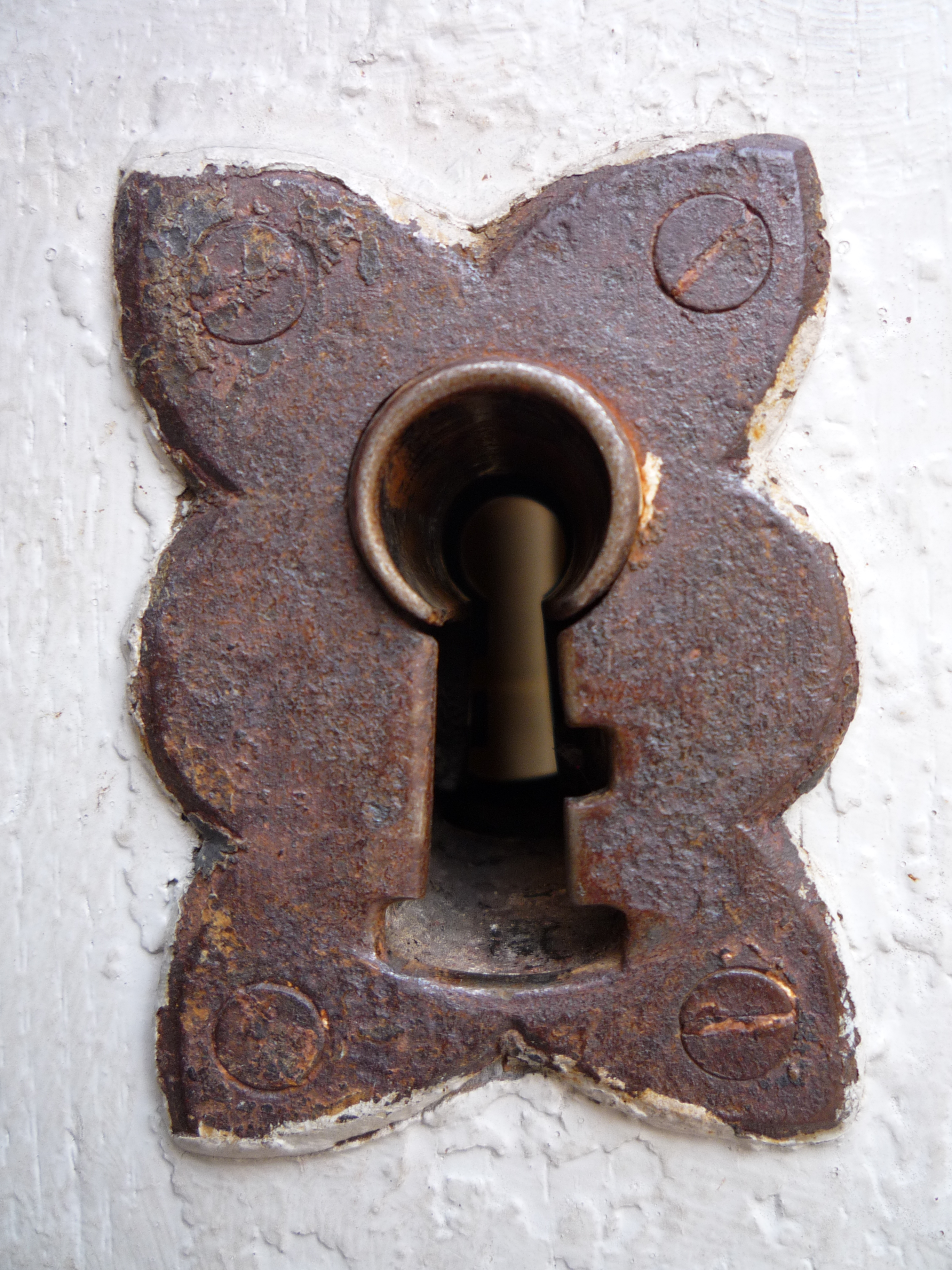 File:Rusty lock in Dijon.jpg - Wikimedia Commons