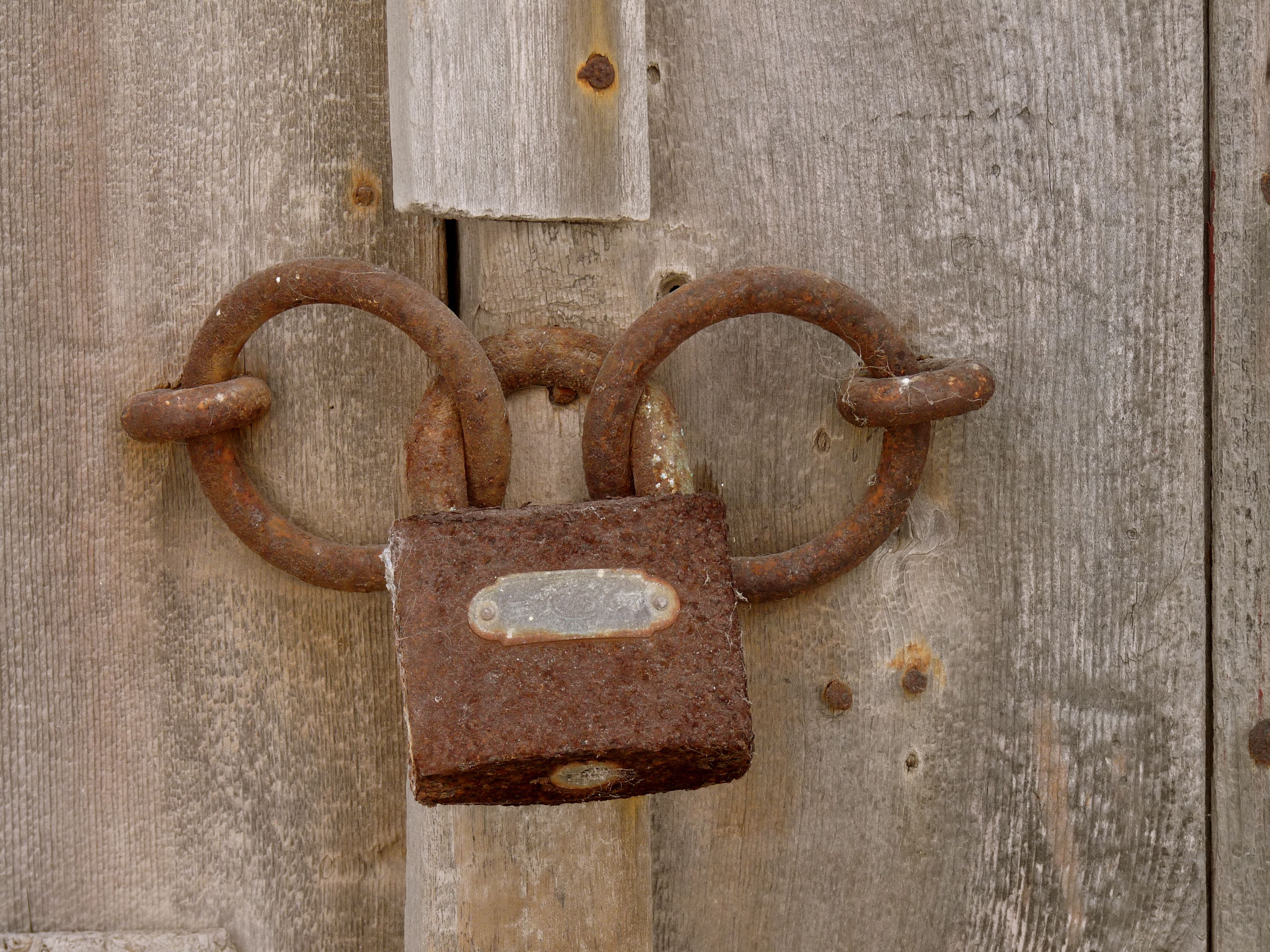 Rusty lock, Denmark | *Rusty Things* | Pinterest