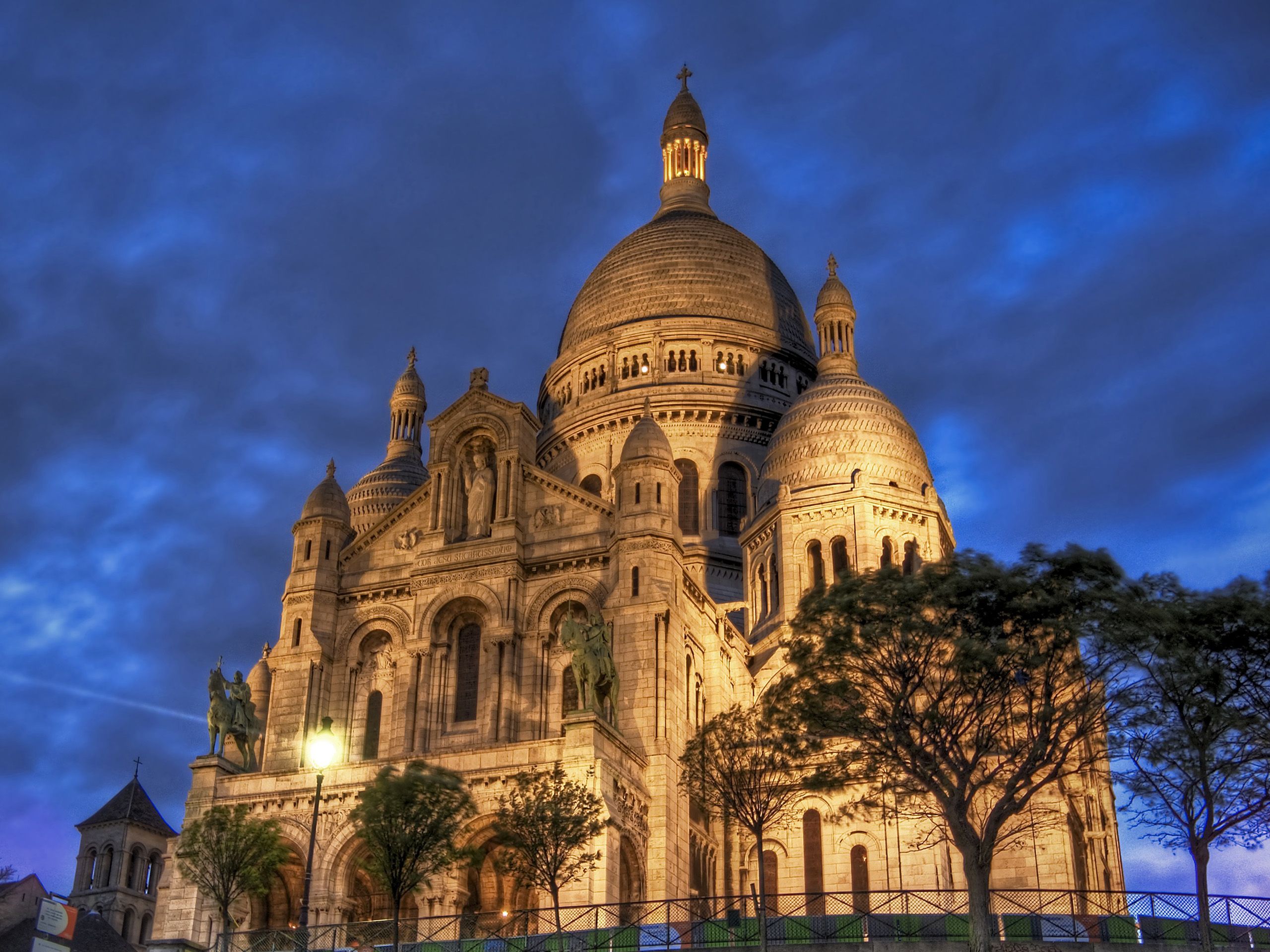 the-basilique-du-sacre-coeur-montmartre.jpg (2560×1920) | The most ...