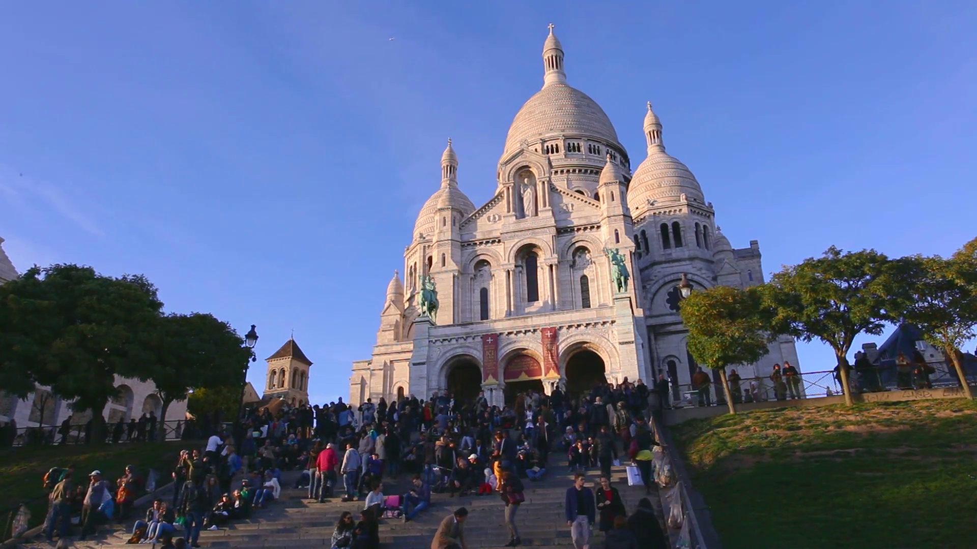 Basilique du Sacre Coeur, Montmartre - Paris, France Stock Video ...