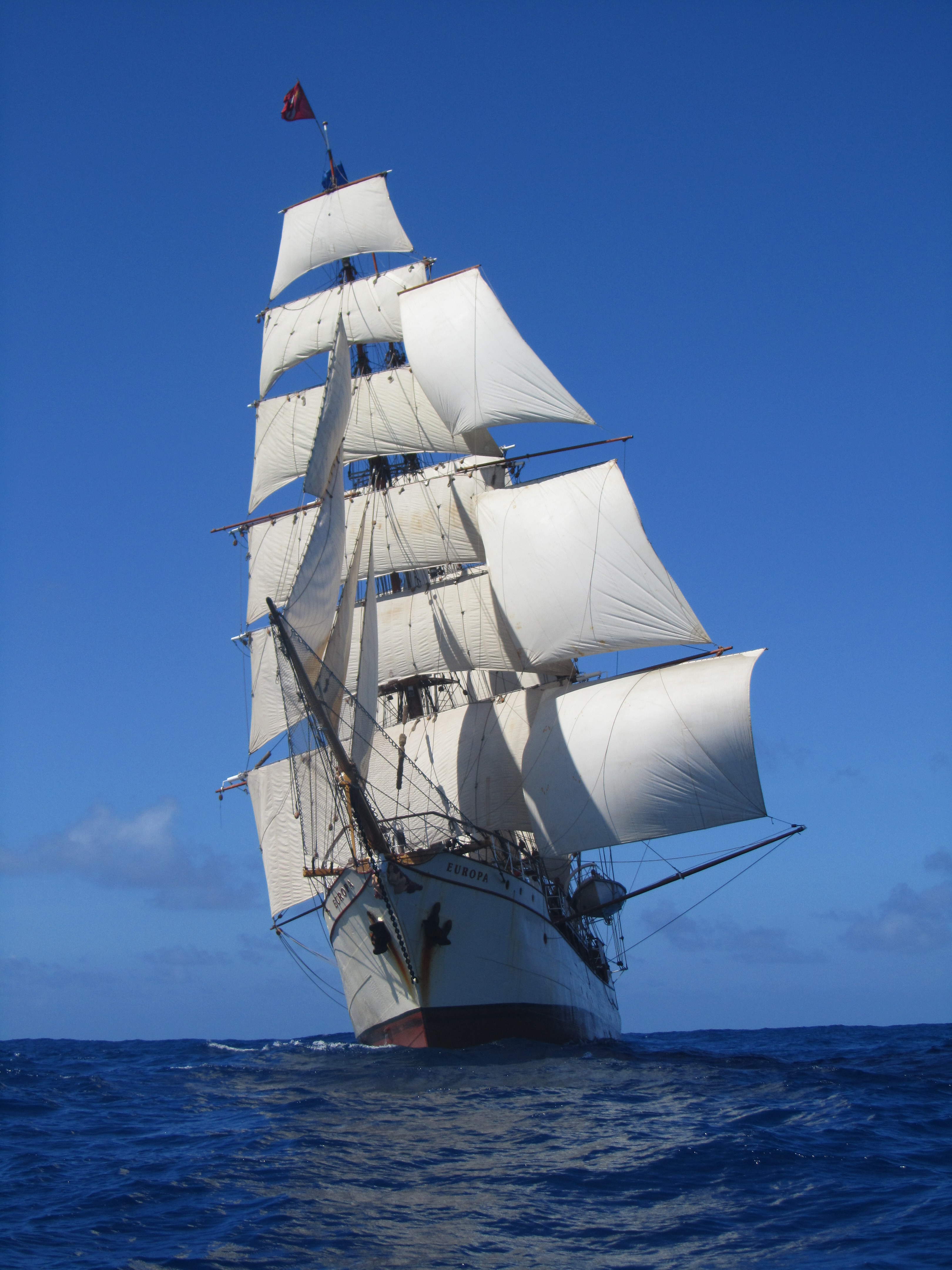 Sail Across The Atlantic Ocean Voyage Crew Spaces Cruise Ship ...