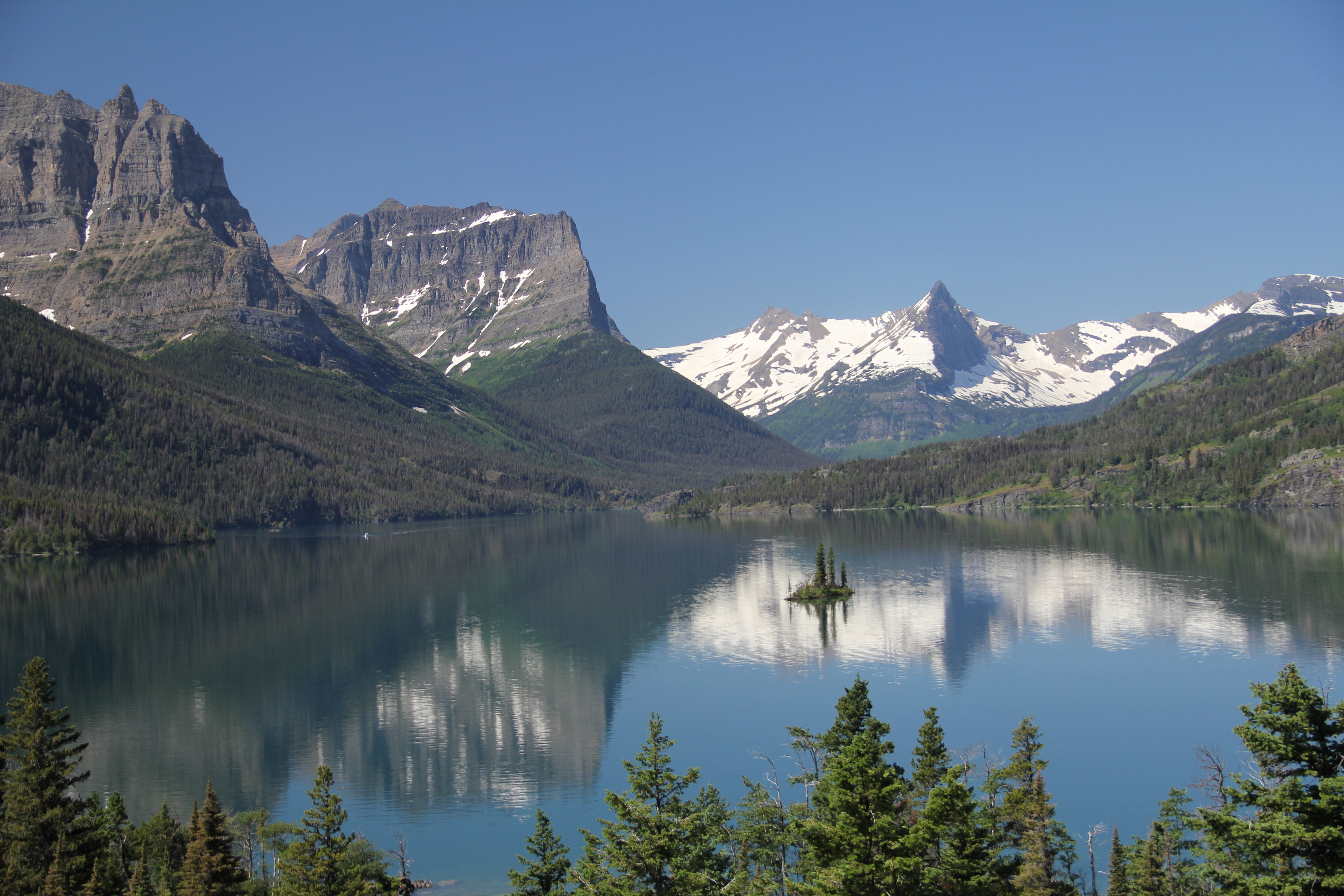 Saint Mary Lake - Lake in Montana - Thousand Wonders