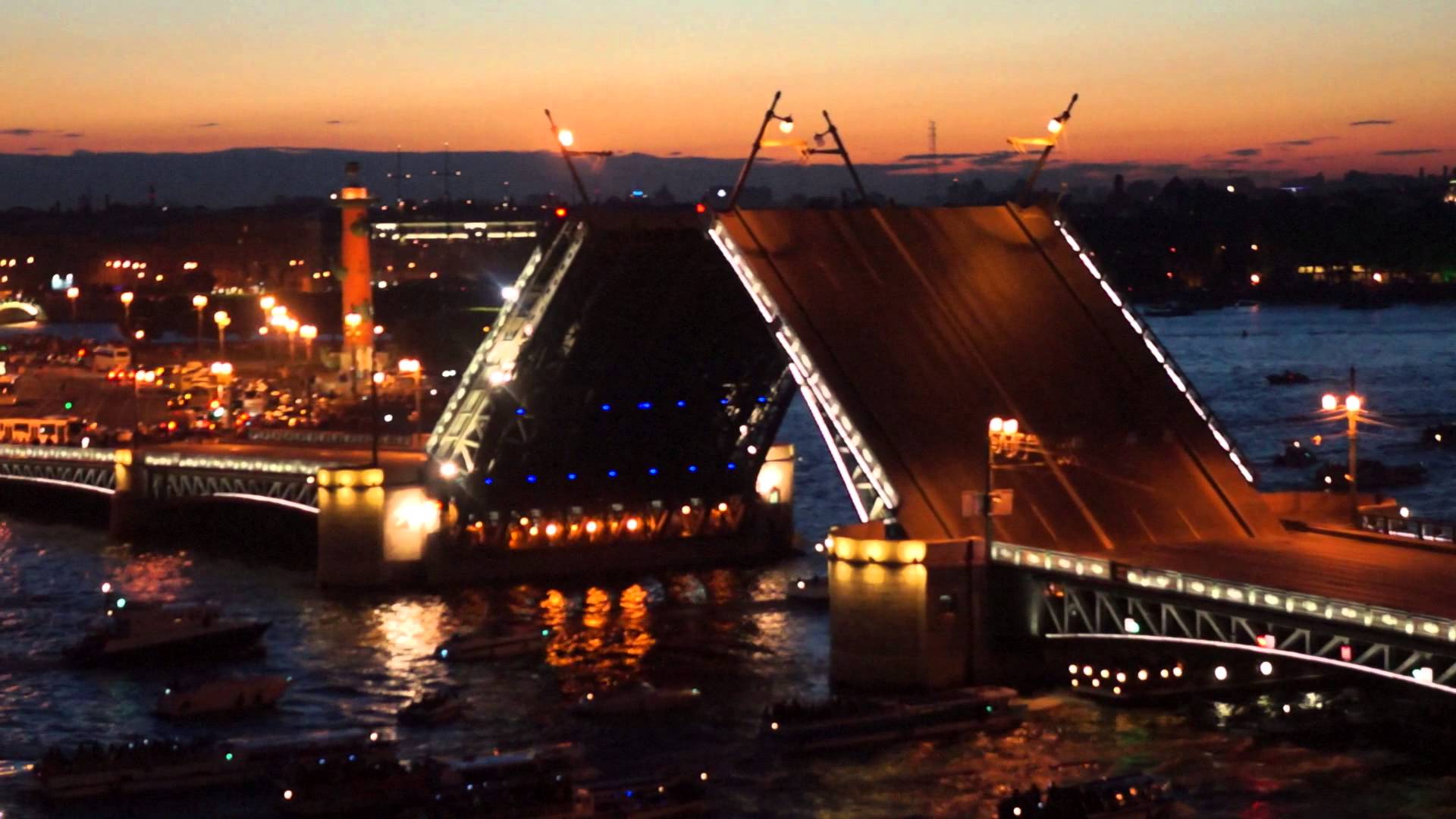 Opening of the bridges in Saint Petersburg - YouTube