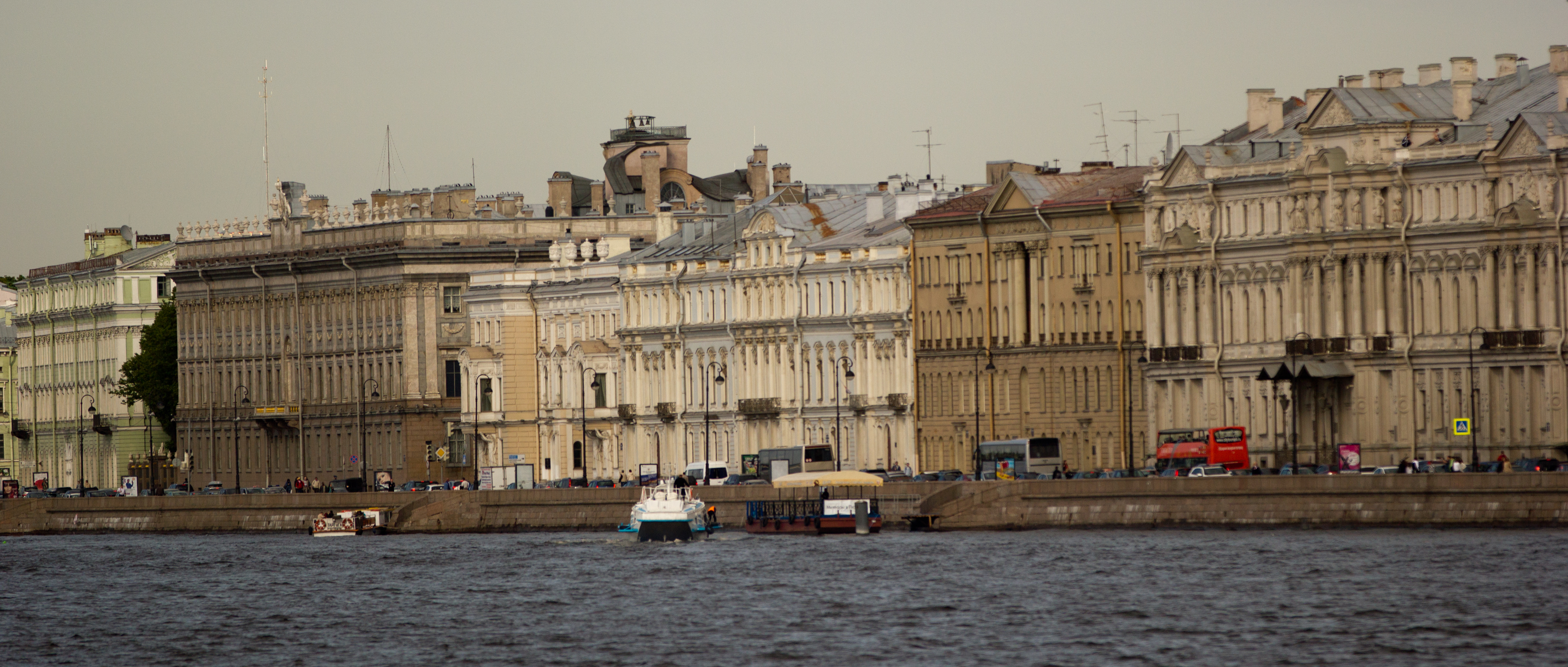 File:St.Petersburg Russia Buildings.jpg - Wikimedia Commons